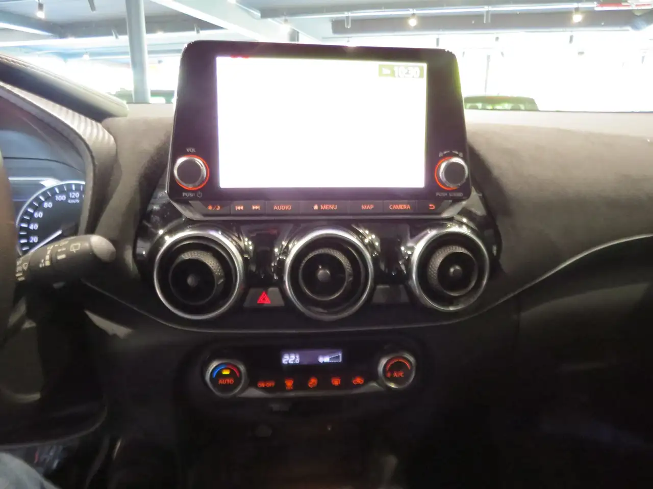 Nissan Juke Juke 1.0 DIG-T 2WD N-Design (EU6AP) 22