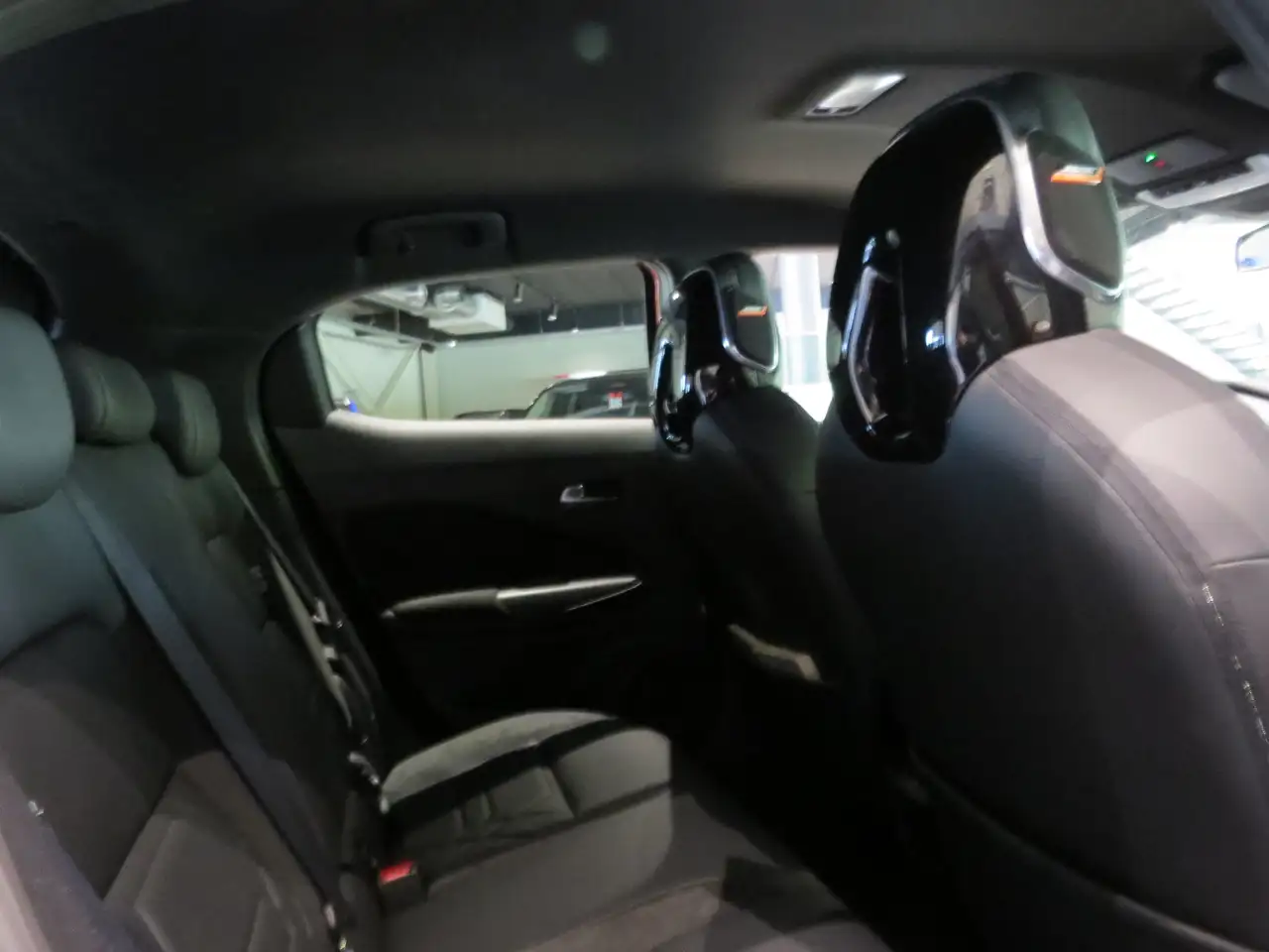Nissan Juke Juke 1.0 DIG-T 2WD N-Design (EU6AP) 7