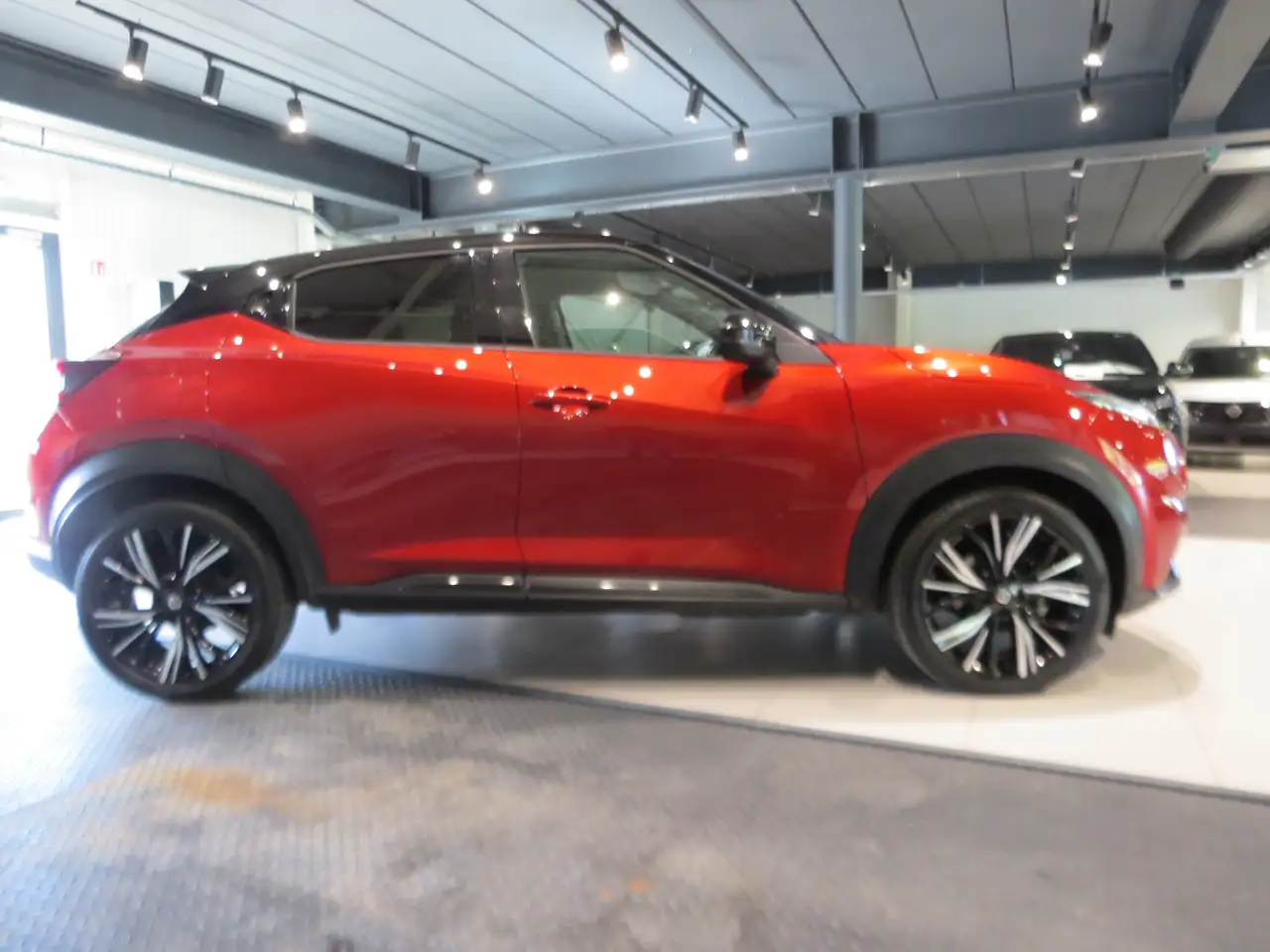 Nissan Juke Juke 1.0 DIG-T 2WD N-Design (EU6AP) 4
