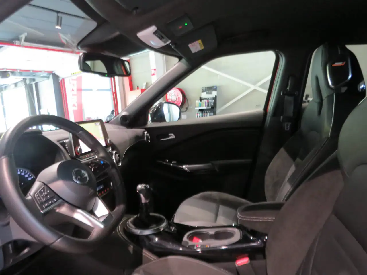 Nissan Juke Juke 1.0 DIG-T 2WD N-Design (EU6AP) 16