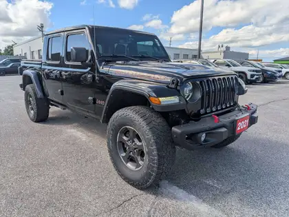 Black 2021 Jeep Gladiator Pickup Truck Four-Wheel Drive 8-Speed Automatic