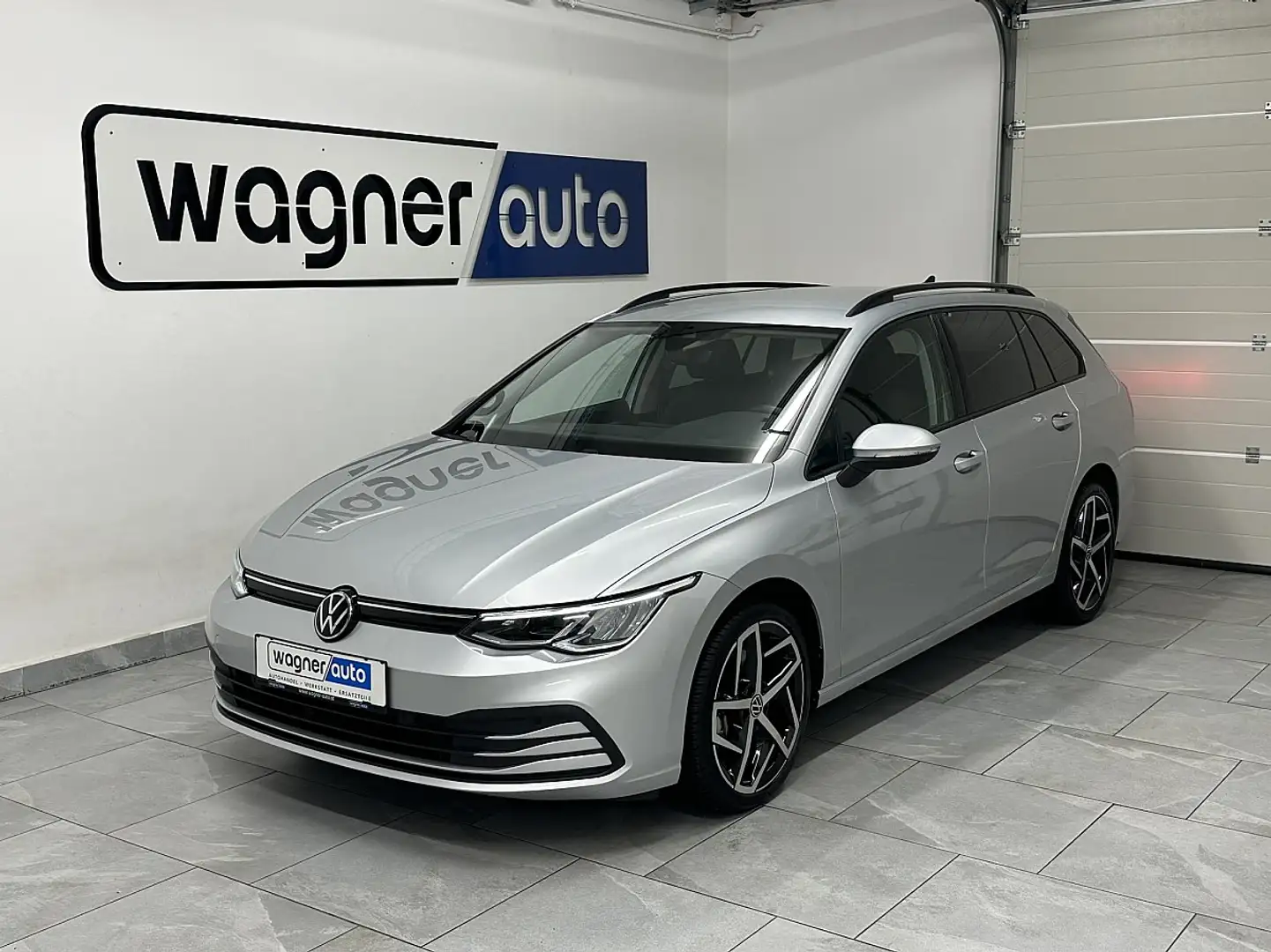 Volkswagen Golf Variant 2,0 TDI Life DSG.LED/ACC/Navi/"Travel Assist"/R... Silber - 2