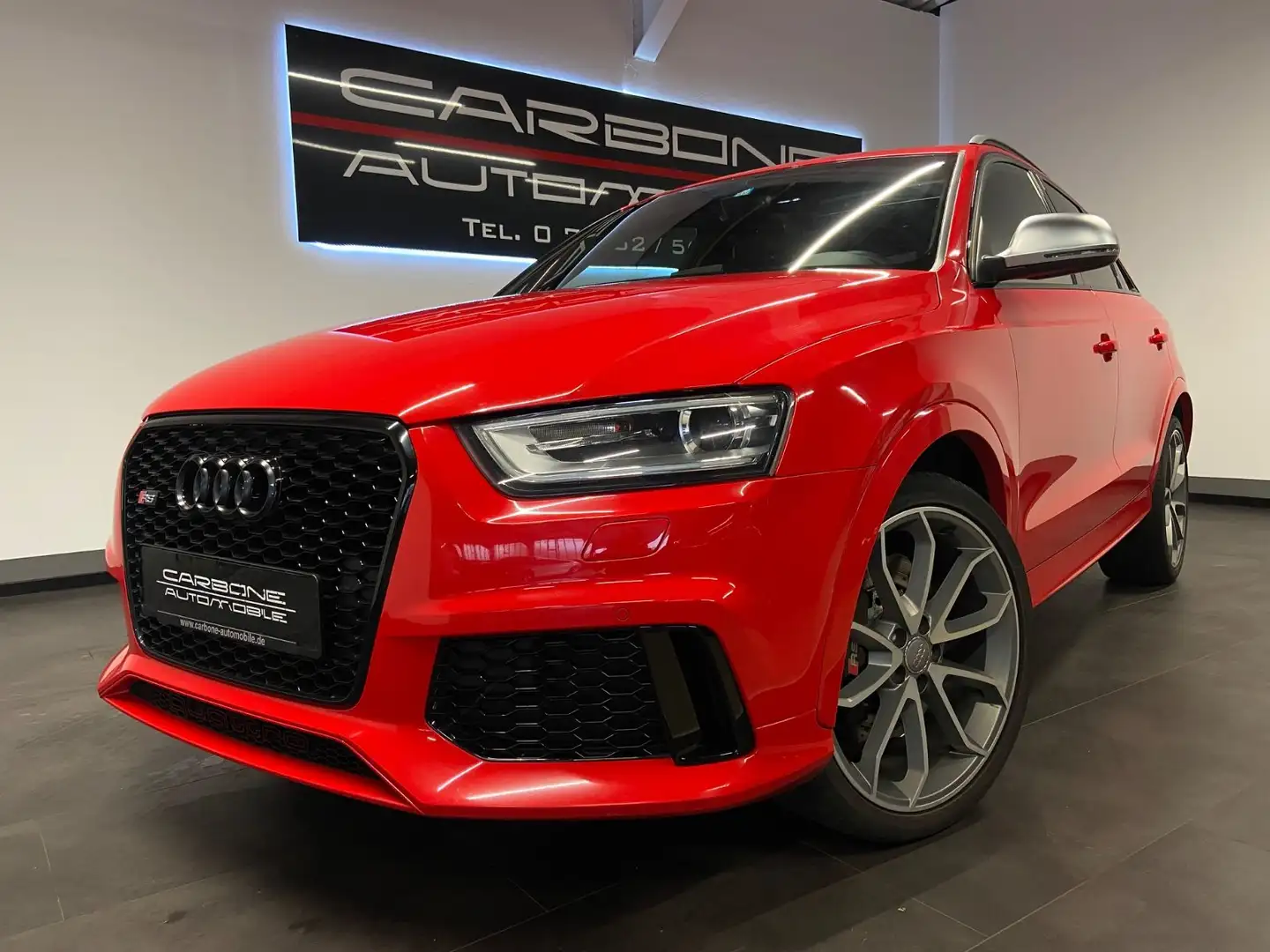 Audi RS Q3 2.5 TFSI quattro**Originaler Serienzustand* Rot - 1