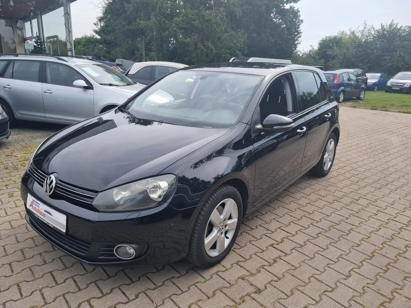 Volkswagen Golf 1.4 TSI DSG Team Schwarz - 1
