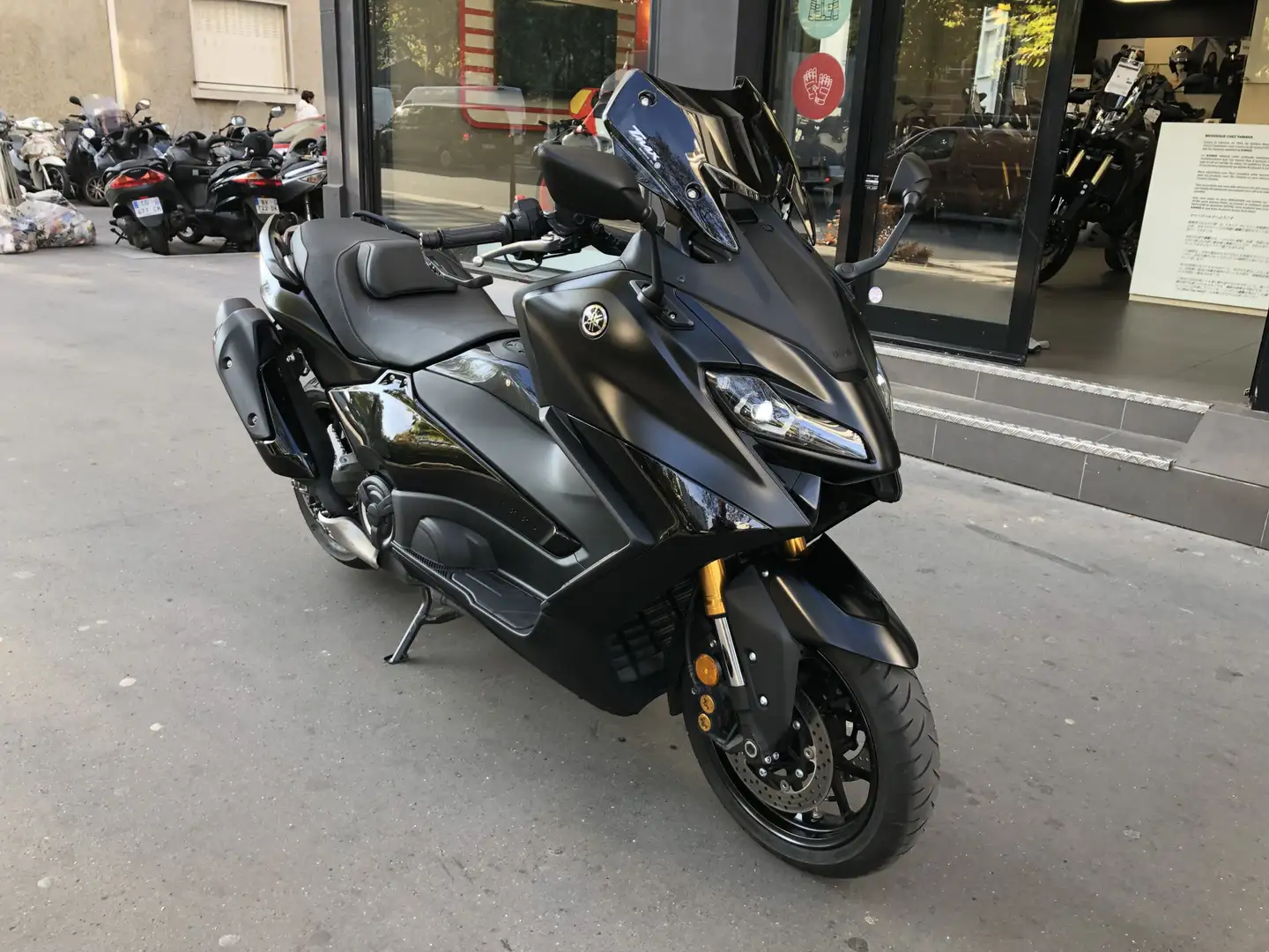 Yamaha TMAX 560 Zwart - 1