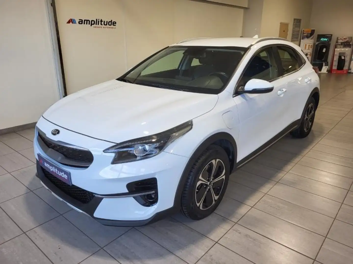 Kia Ceed / cee'd 1.6 GDi 105ch + Plug-In 60.5ch Active DCT6 Weiß - 1
