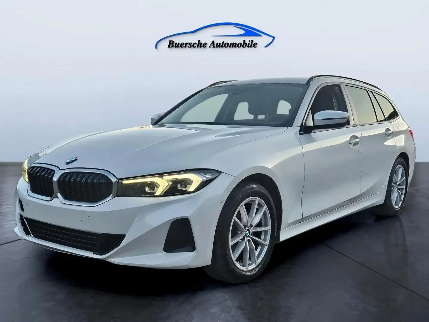 BMW 320 3 Touring 320 d nur 95 Tkm Weiß - 1