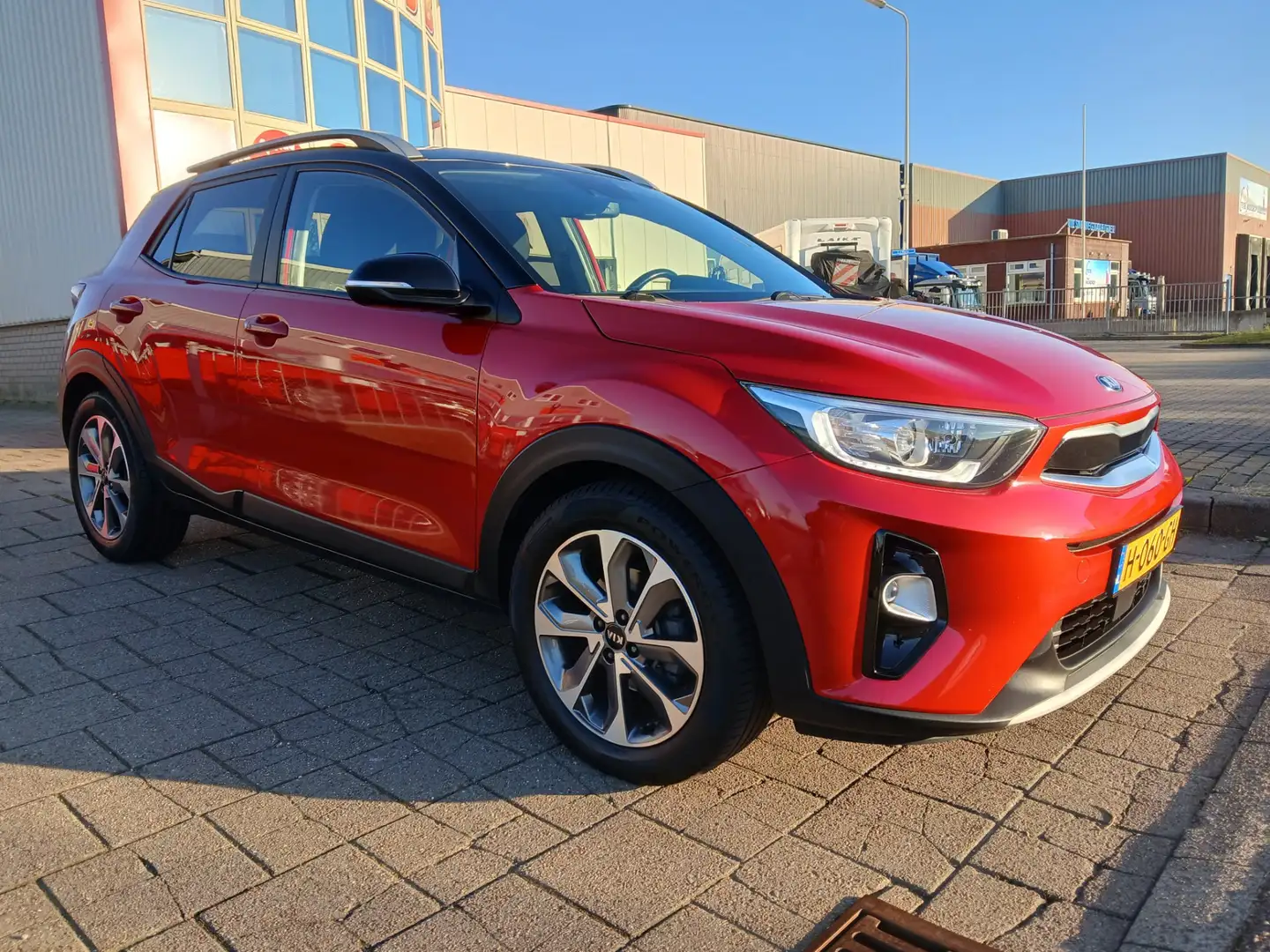 Kia Stonic 1.0 T-GDi DynamicPlusLine Automaat Rouge - 2