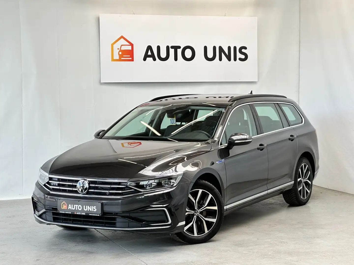 Volkswagen Passat Plug-In*GTE*Kamera*Scheckheft*1.Hand Grau - 1