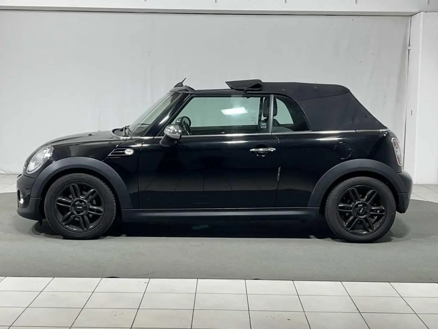 MINI Cooper D Cabrio 1.6 Cooper D Mini cabrio diesel usata Schwarz - 2
