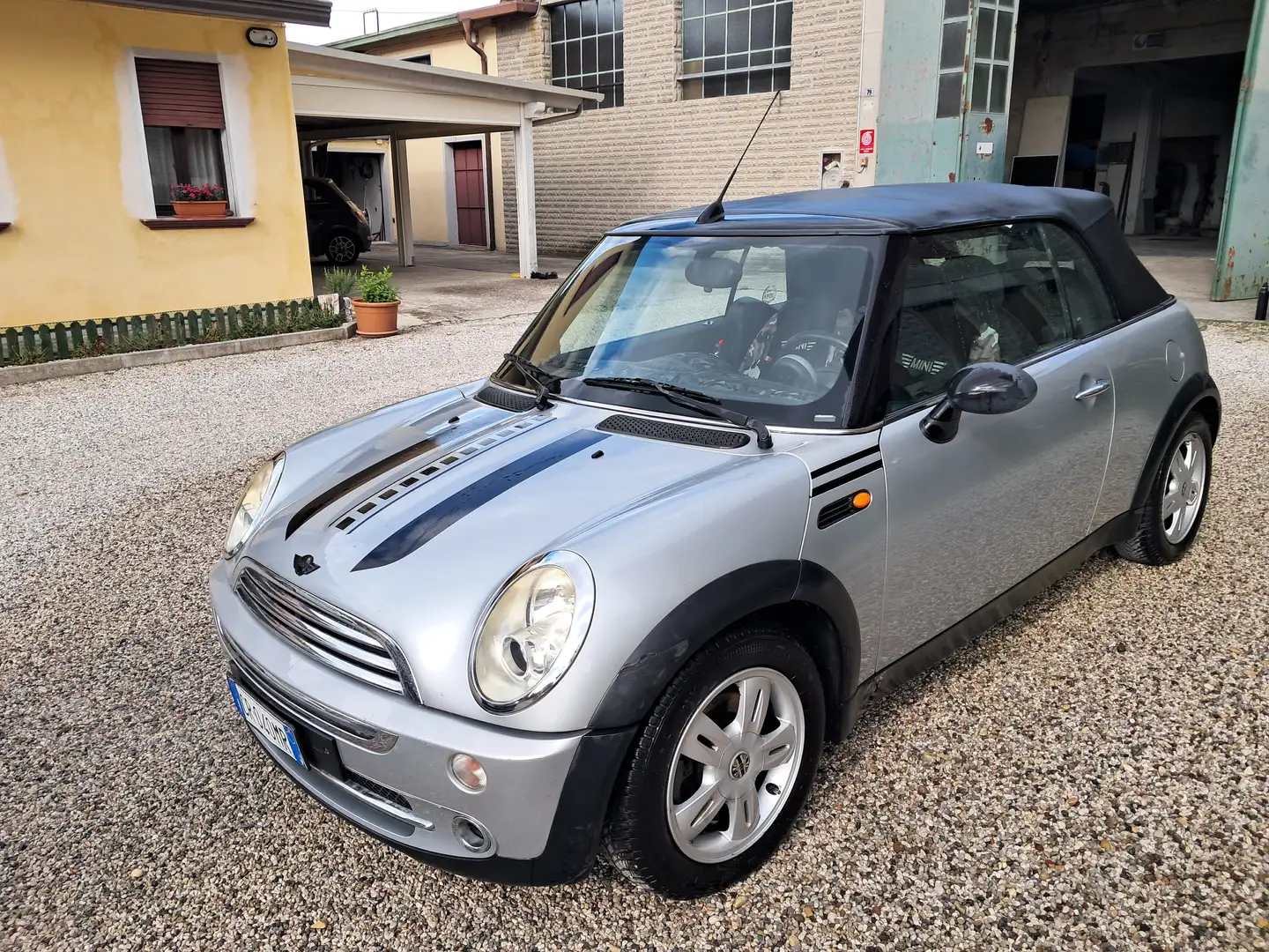MINI One Cabrio 1.6 Gris - 1