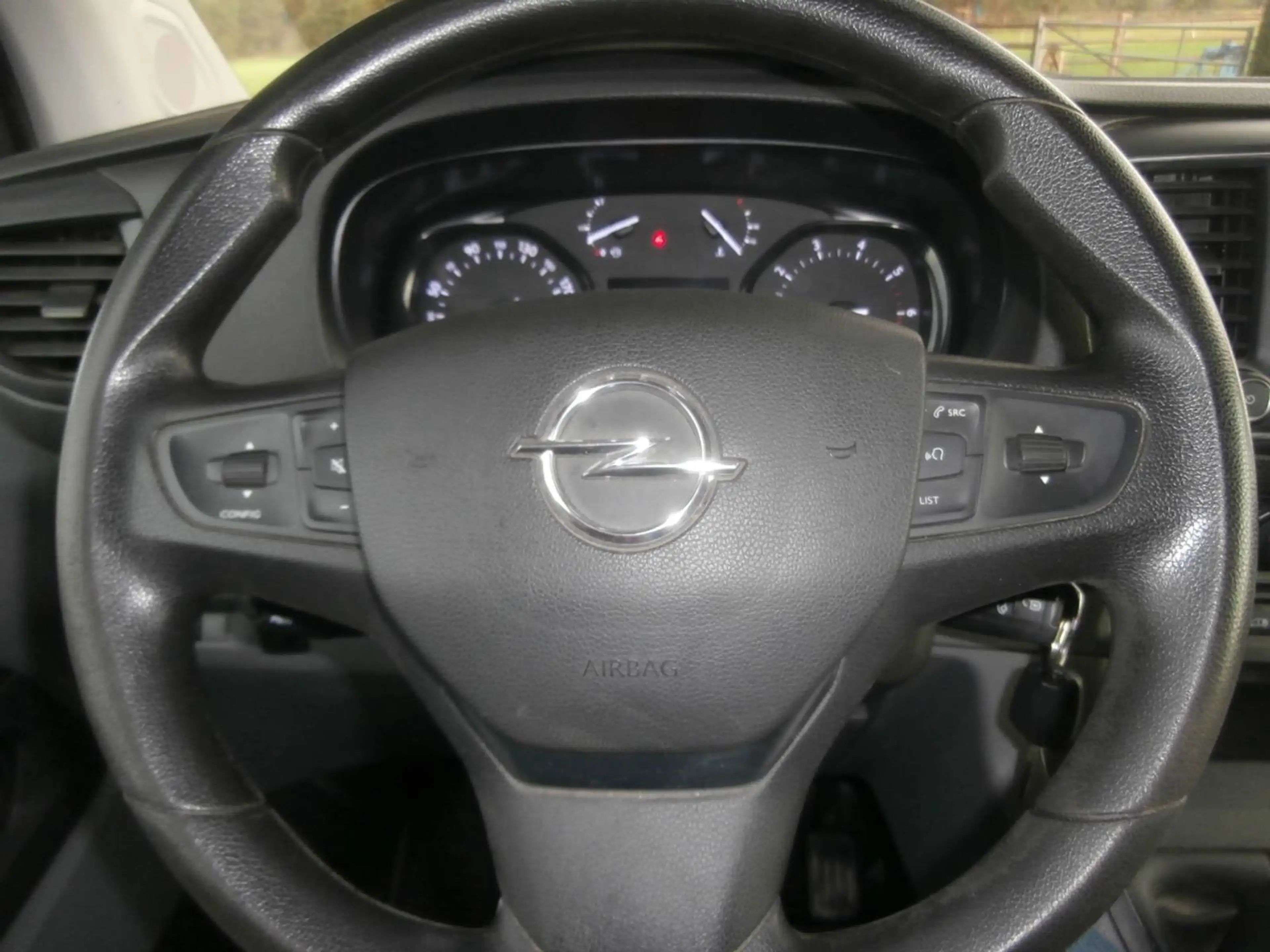 Opel Vivaro 2.0 TD L2H1 122pk(90kw)airco cruise navigatie gekeurd voor verkoop — photo 11