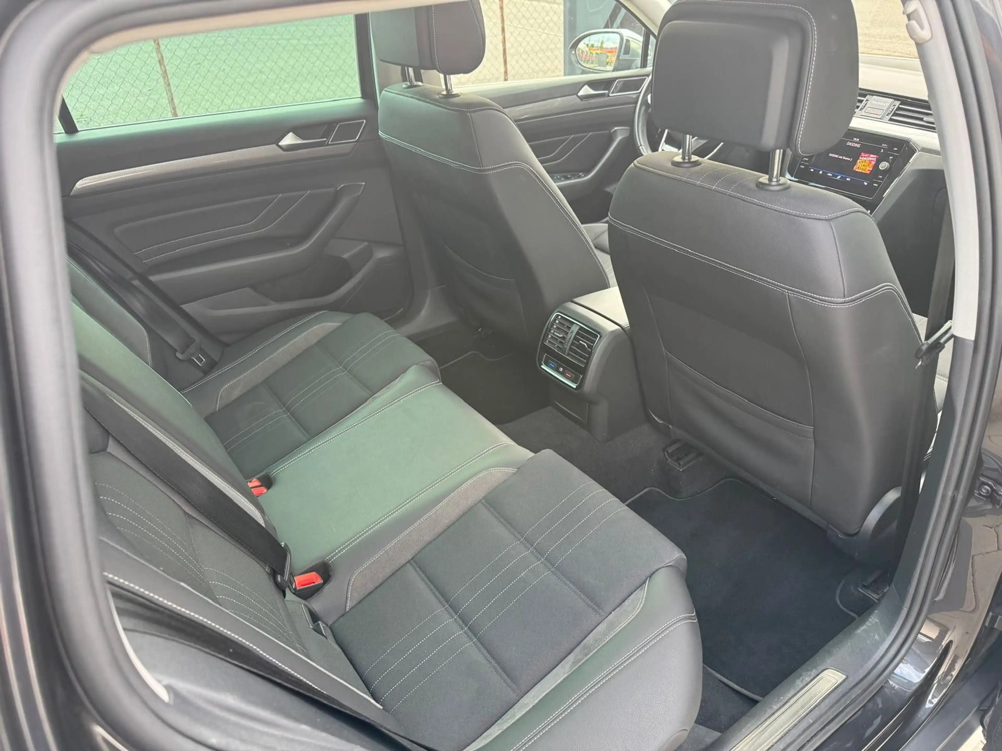 Volkswagen Passat Alltrack Passat Facelift 2.0 TDI DSG 4M AHK ACC StHz Pano — photo 12