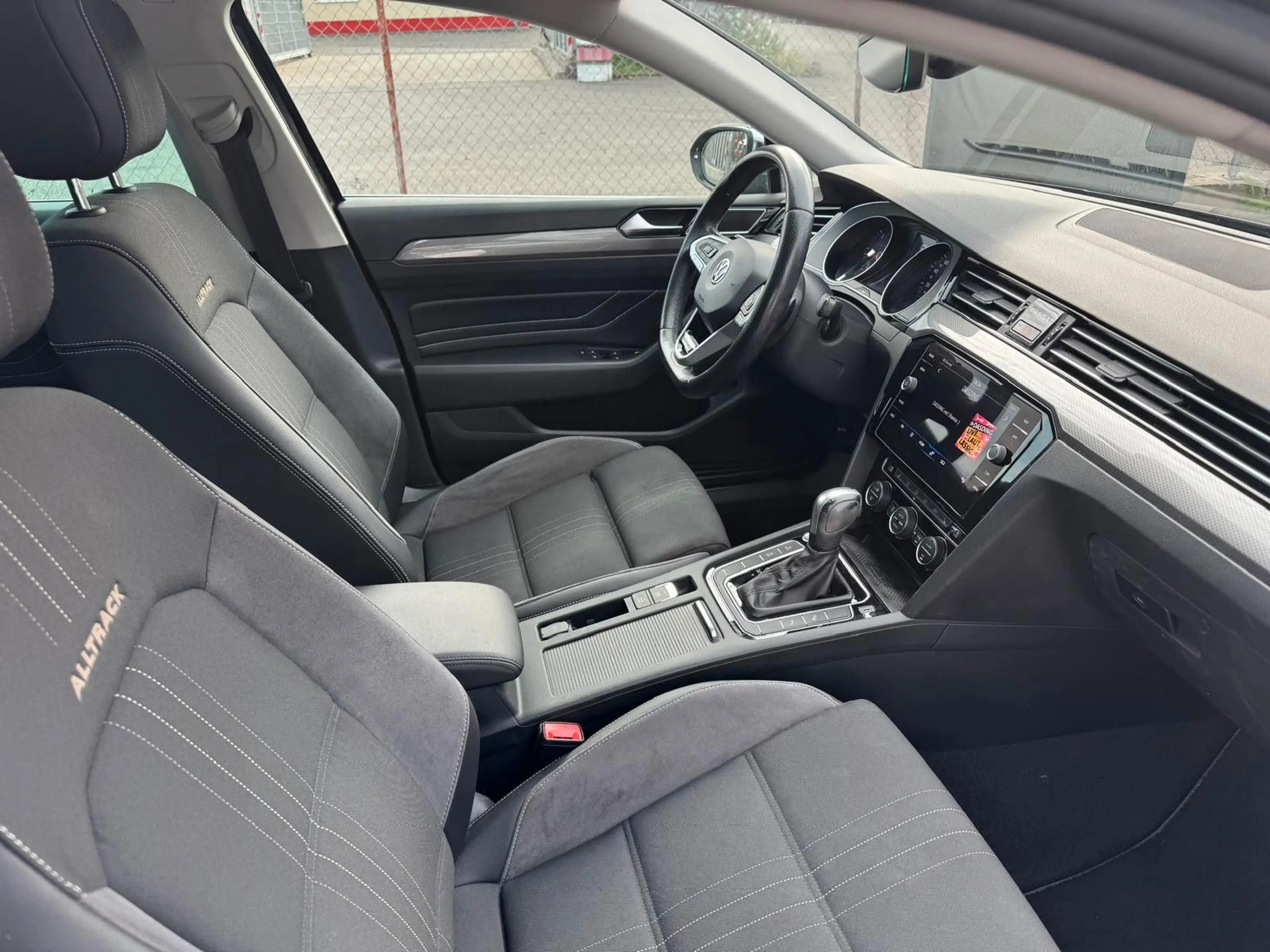 Volkswagen Passat Alltrack Passat Facelift 2.0 TDI DSG 4M AHK ACC StHz Pano — photo 10
