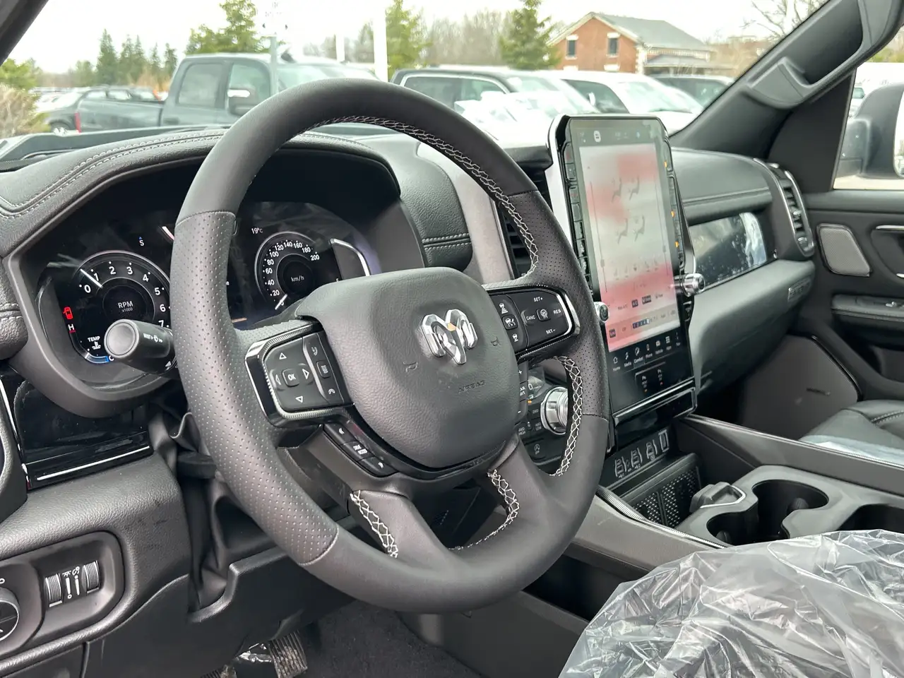 RAM 1500 снимка RAM 1500