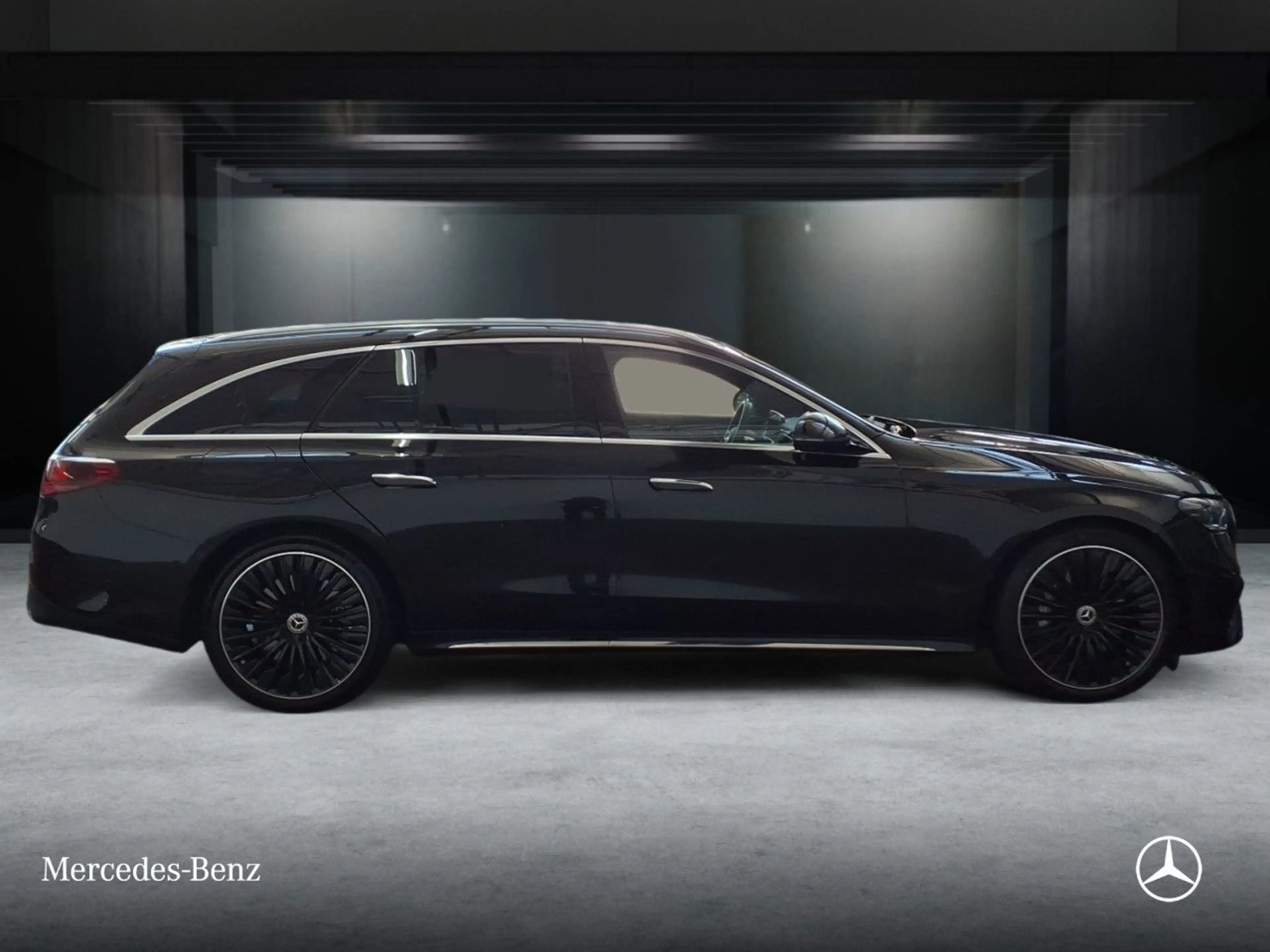 Mercedes-Benz E 300 e T Edition AMG-Line Fahrass 360° Pano HUD — photo 15