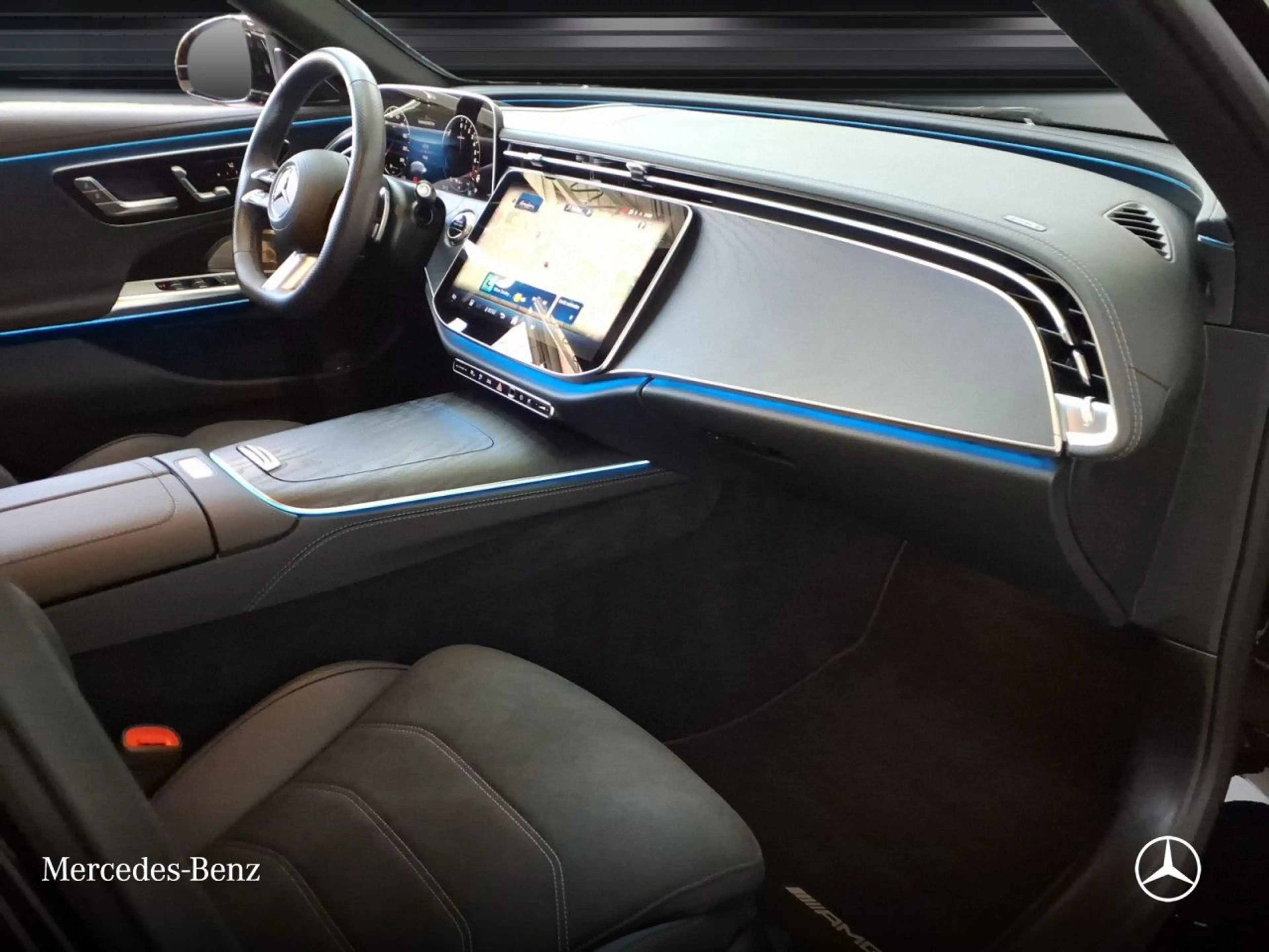 Mercedes-Benz E 300 e T Edition AMG-Line Fahrass 360° Pano HUD — photo 13
