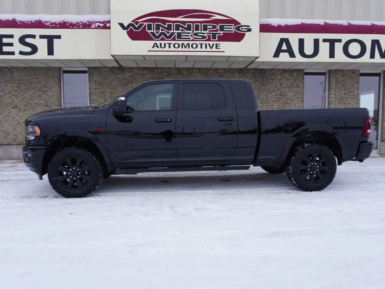 RAM 3500 снимка RAM 3500