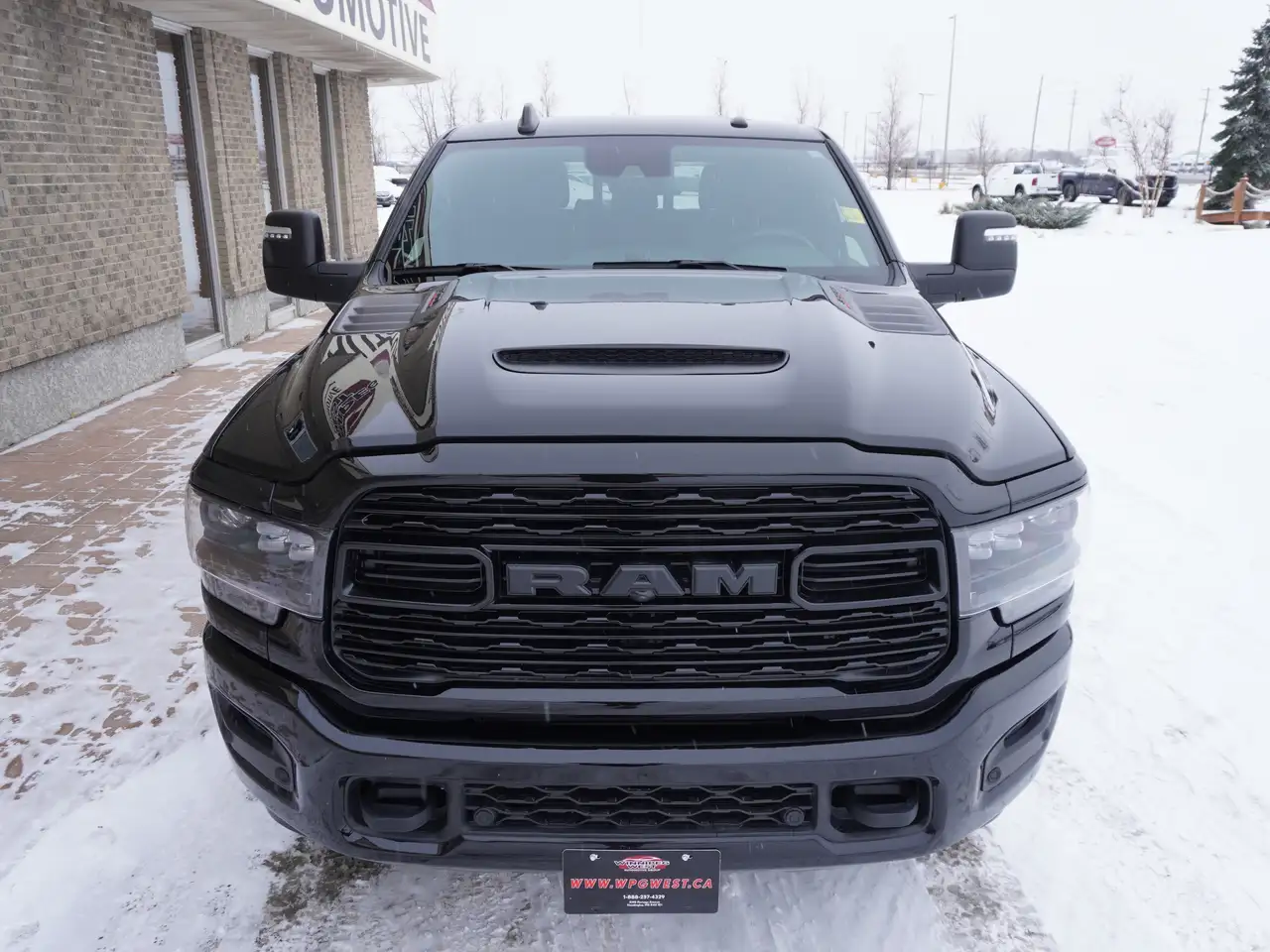 RAM 3500 снимка RAM 3500