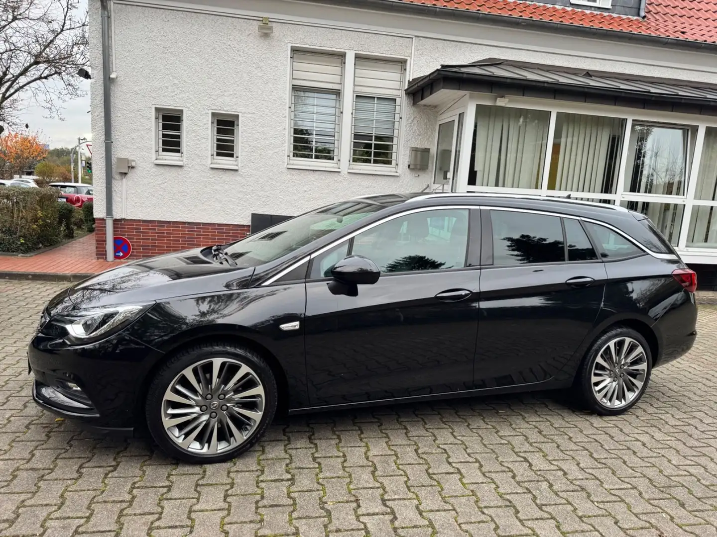 Opel Astra K Sports Tourer Ultimate/Kamera/ Schwarz - 2