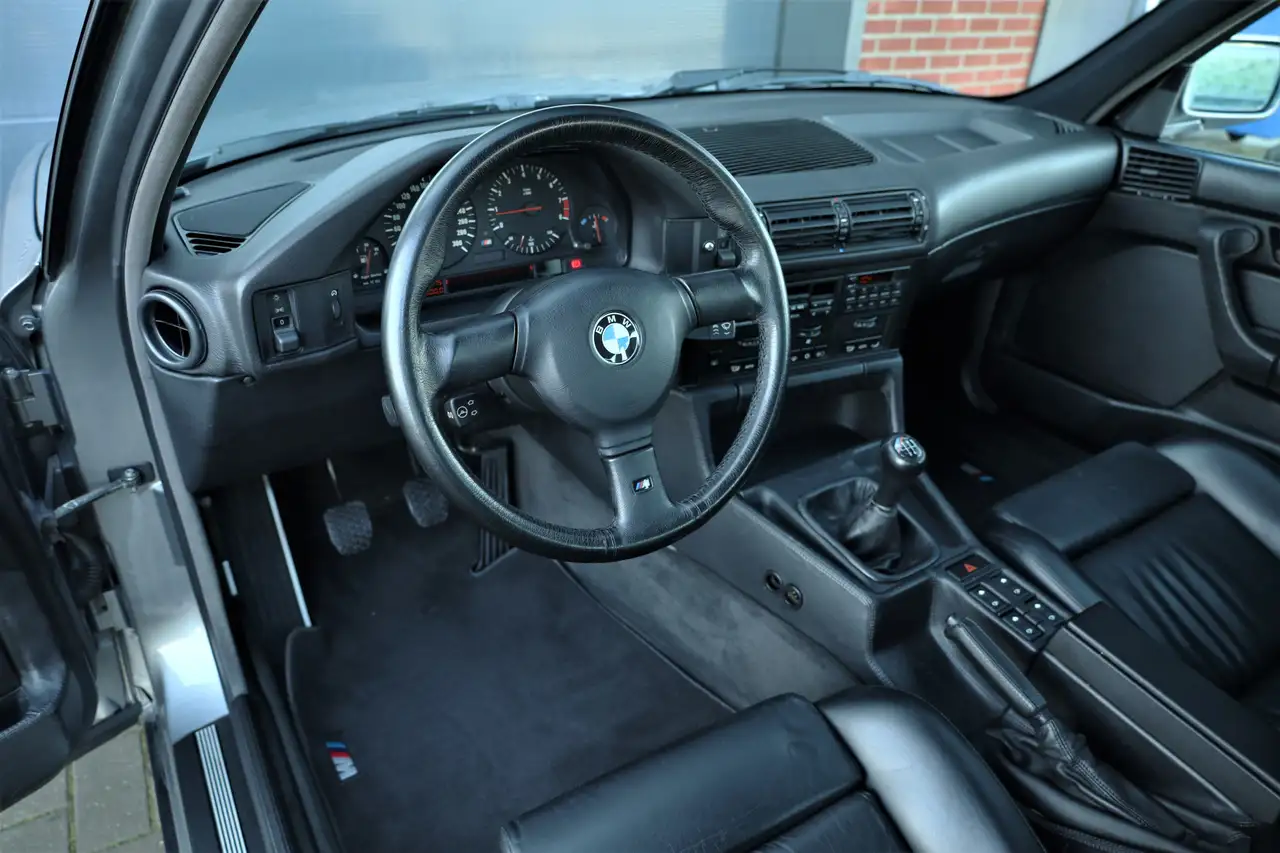 BMW M5 5-serie Touring E34 Youngtimer, foto 7