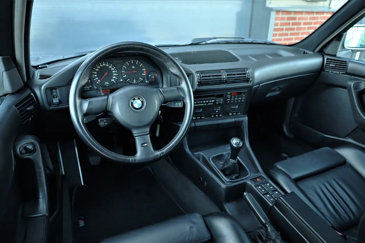 BMW M5 5-serie Touring E34 Youngtimer, foto 6