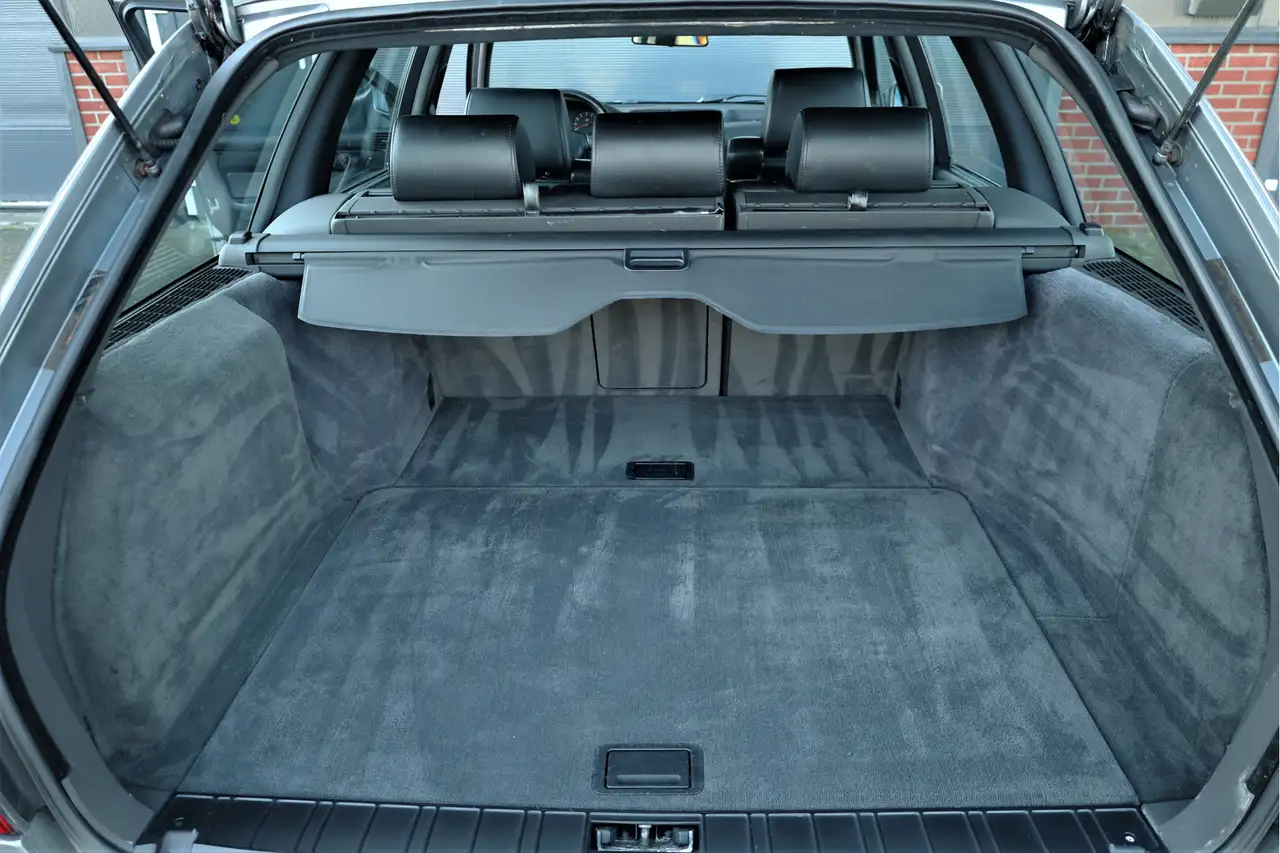 BMW M5 5-serie Touring E34 Youngtimer, foto 10