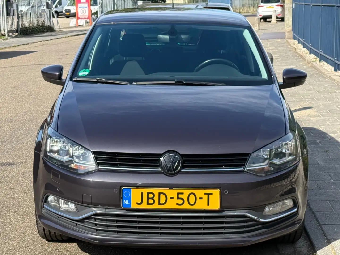 Volkswagen Polo 2015 1.2 TSI Highline Tech / Lounge edition Grijs - 2