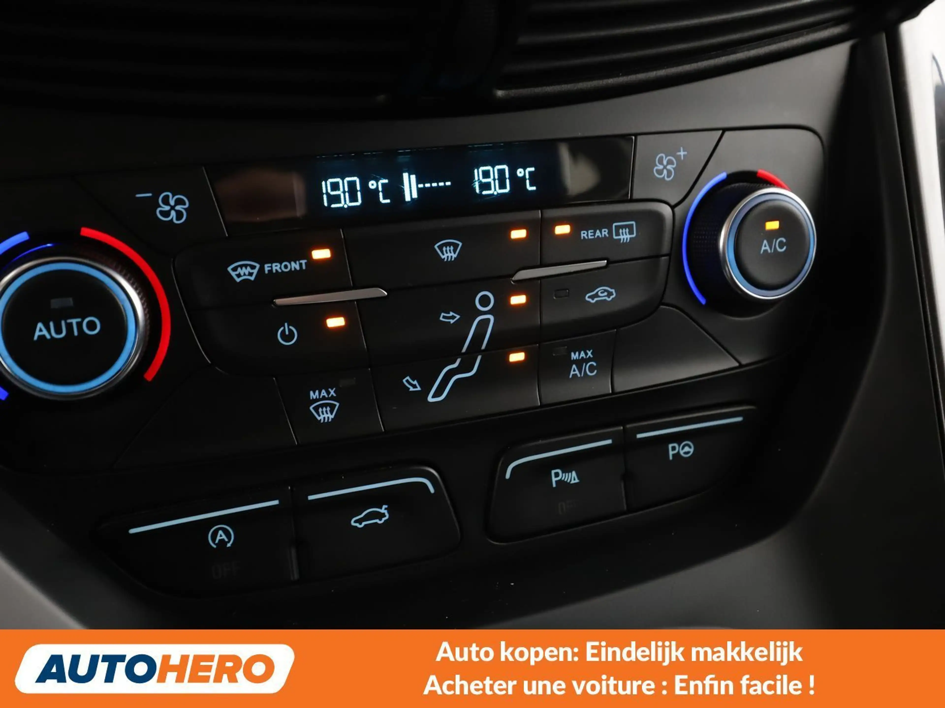 Ford Grand C-Max 1.0 EcoBoost Titanium — photo 11