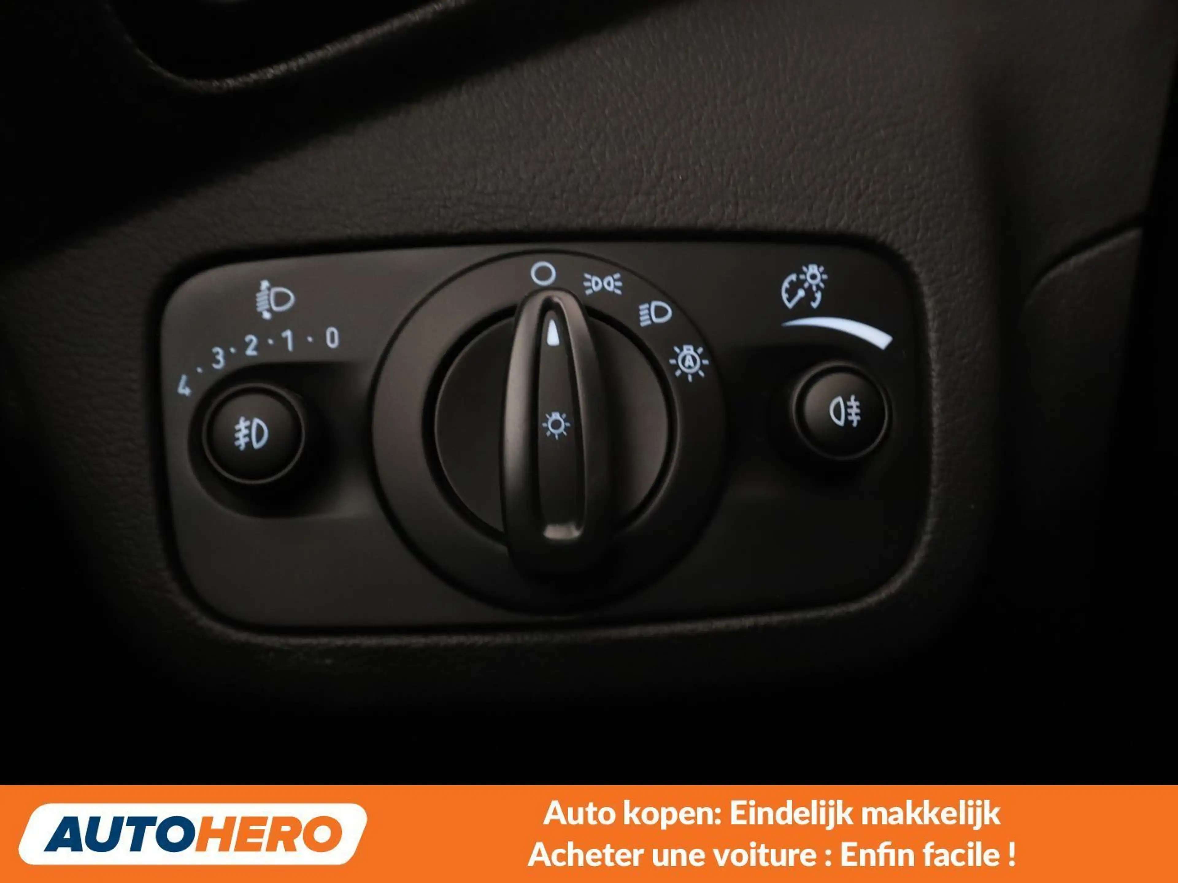 Ford Grand C-Max 1.0 EcoBoost Titanium — photo 12