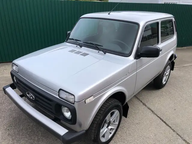 Lada Niva NIVA LEGEND "PREMIUM PLUS"! AET-Kollektion 2026!