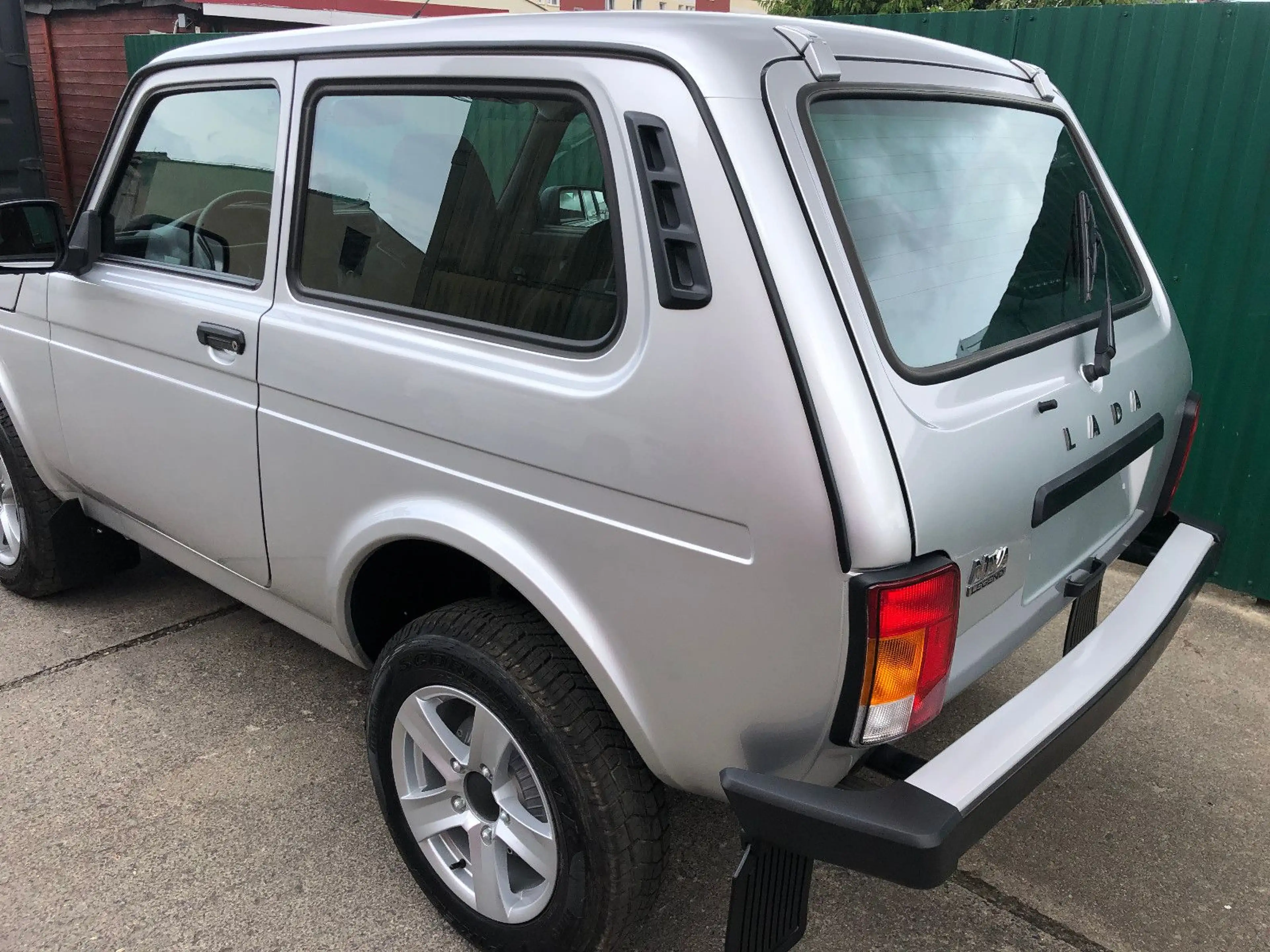Lada Niva NIVA LEGEND "PREMIUM PLUS"! AET-Kollektion 2026! — photo 5