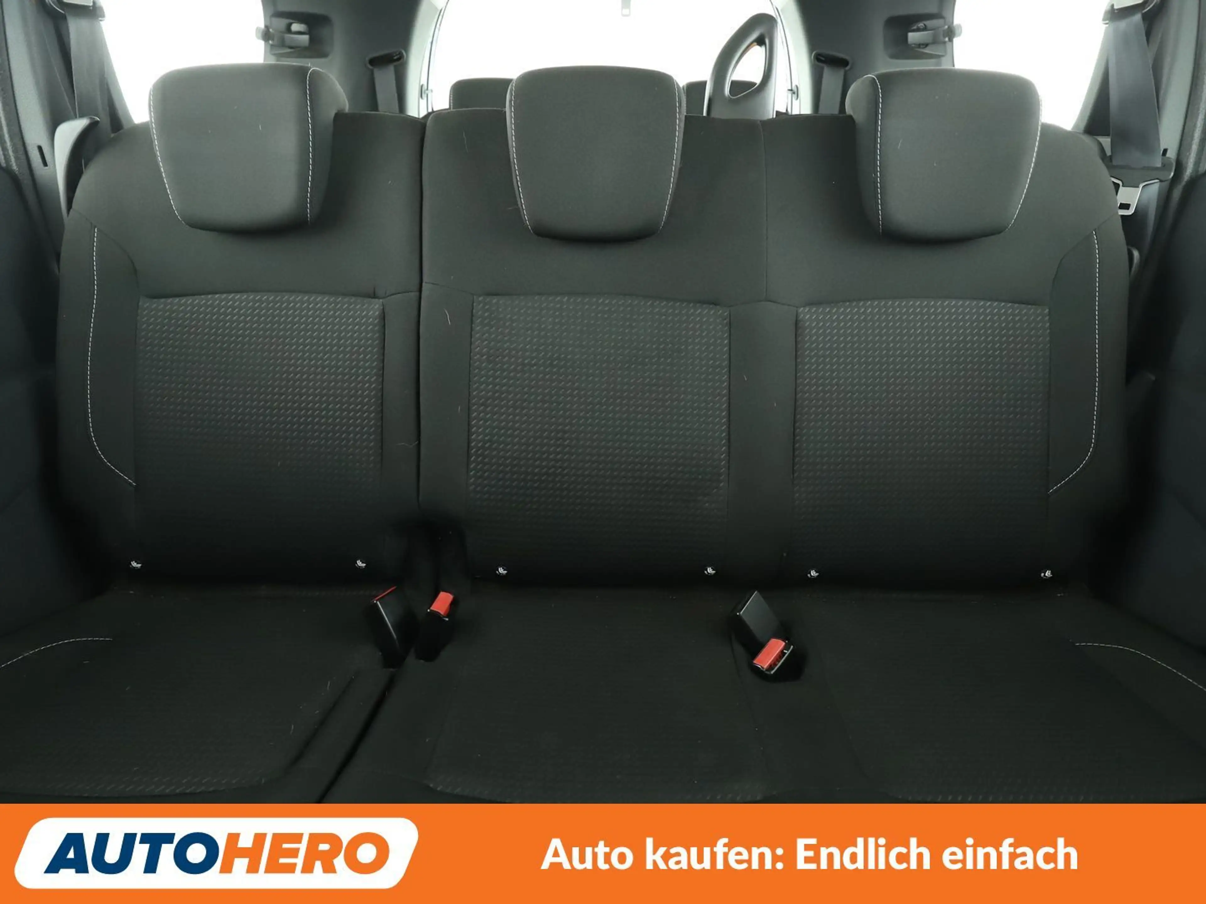 Dacia Lodgy 1.6 SCe Comfort*7-SITZER*KLIMA*TEMPO* — photo 15