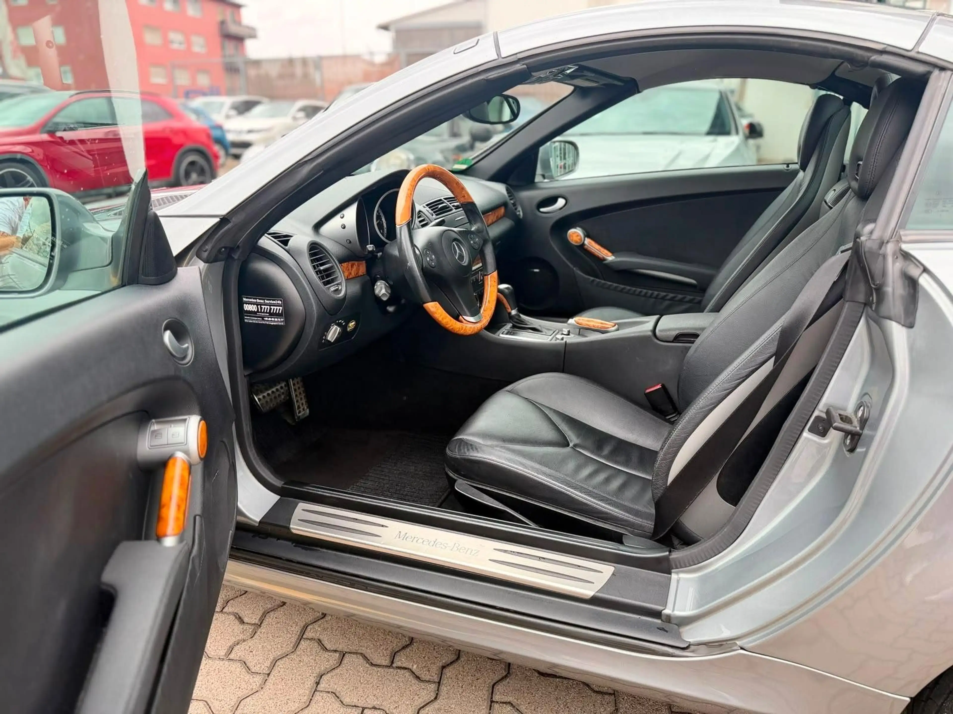 Mercedes-Benz SLK 350 *AIRSCARF*TEMPOMAT*DESIGNO*TOP* — photo 13