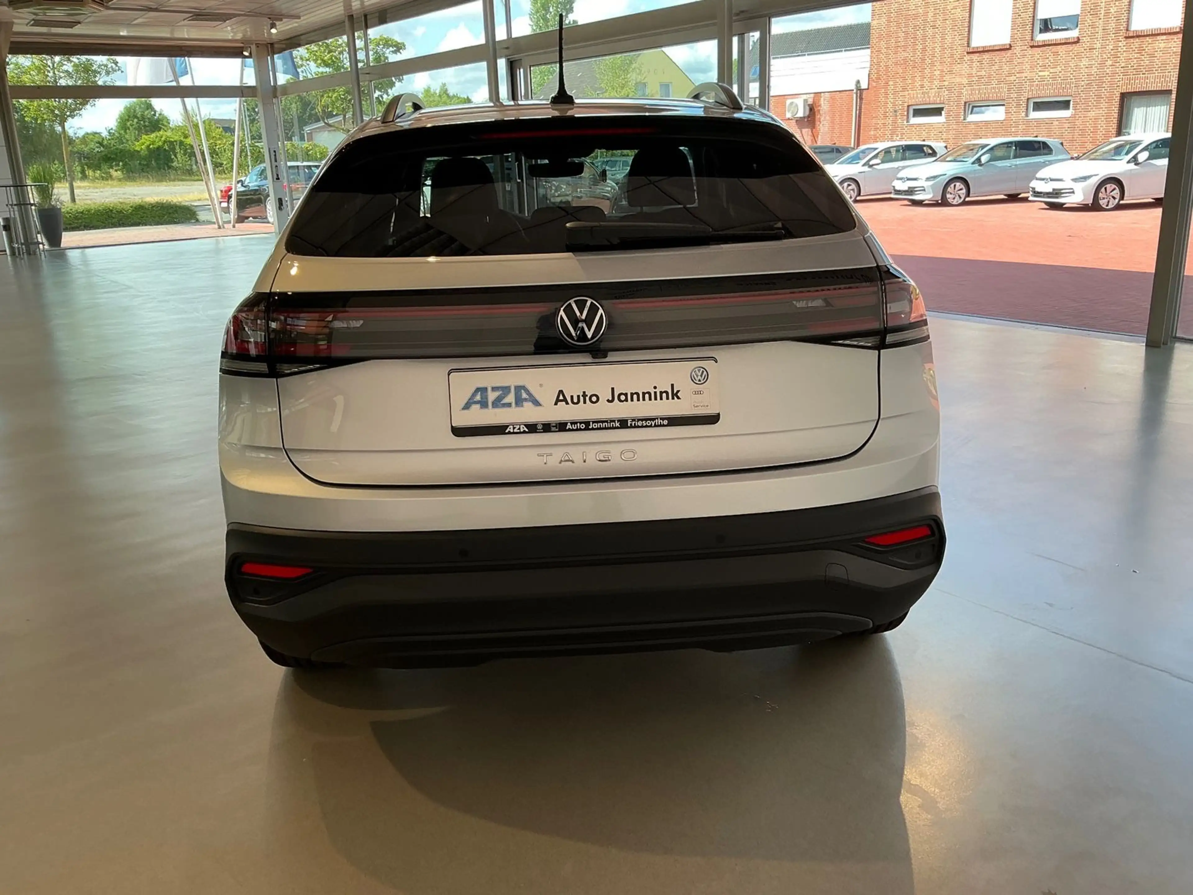 Volkswagen Taigo Life 1.0 TSI DSG SHZ LED RFK Keyless — photo 8