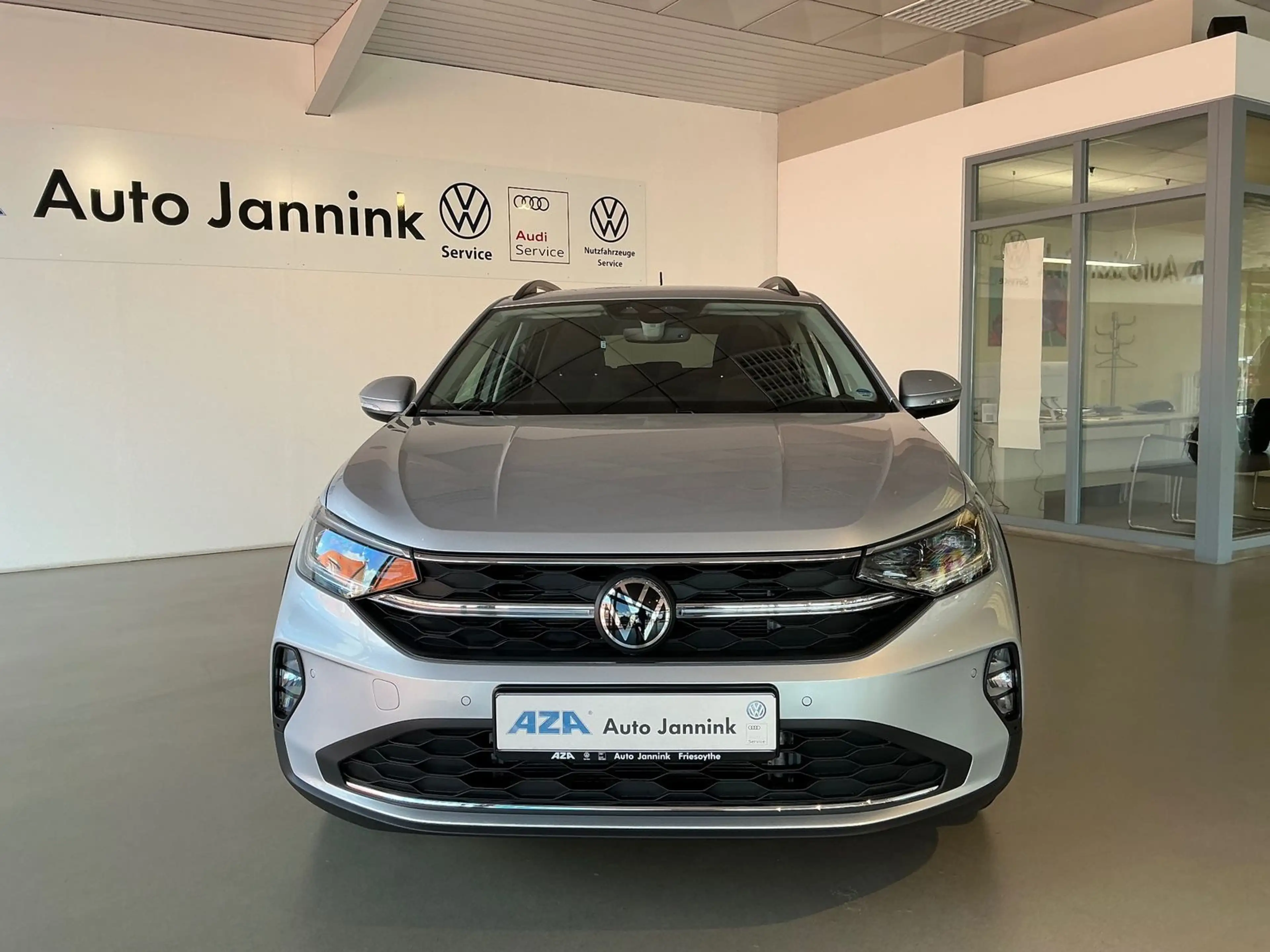 Volkswagen Taigo Life 1.0 TSI DSG SHZ LED RFK Keyless — photo 3