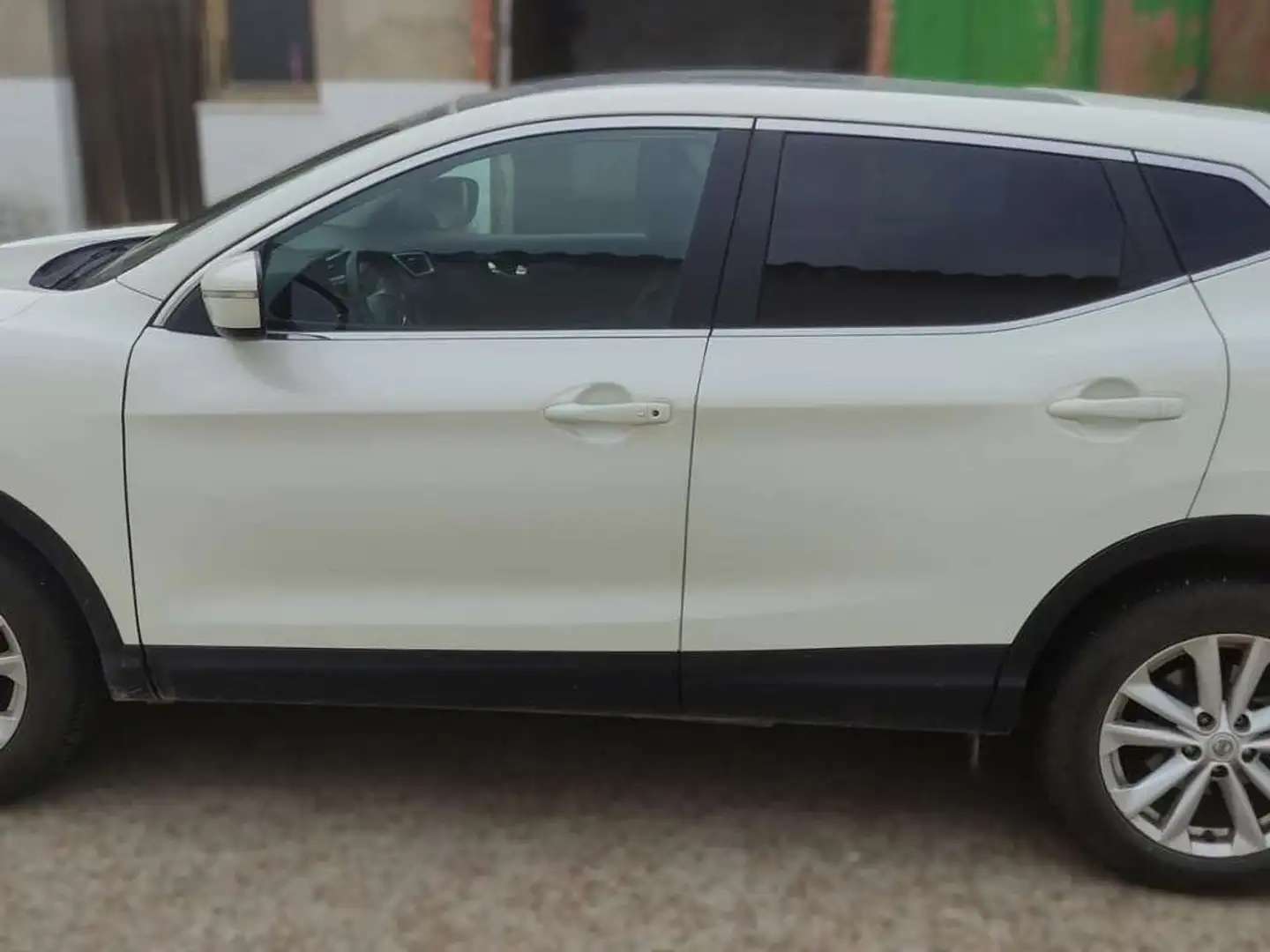 Nissan Qashqai 1.6dCi S&S ACENTA 4x2 XTRONIC Sensores A Blanco - 2