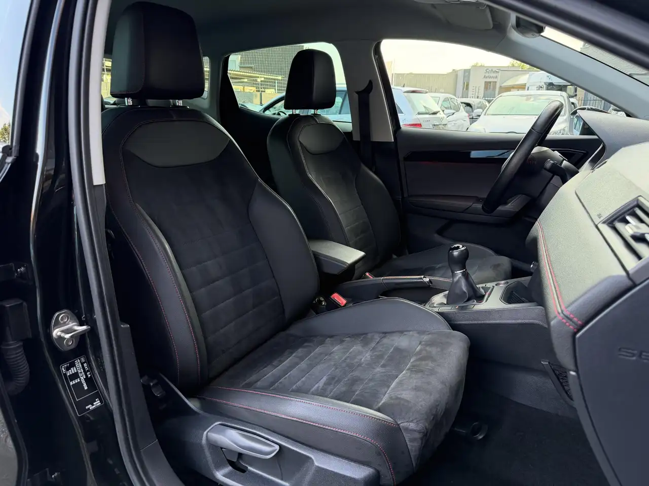 SEAT Ibiza — photo 5 sur 47