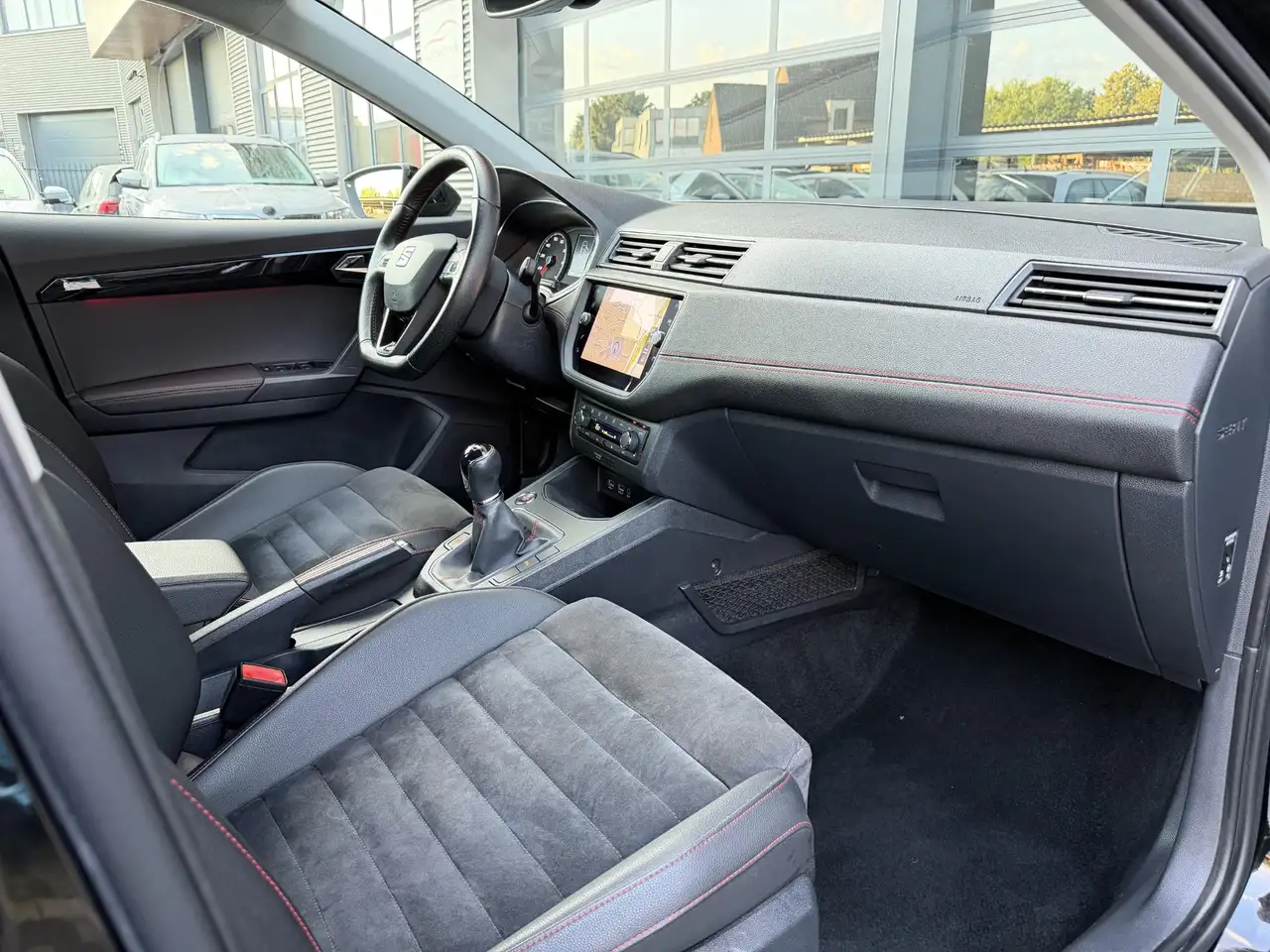 SEAT Ibiza — photo 32 sur 47