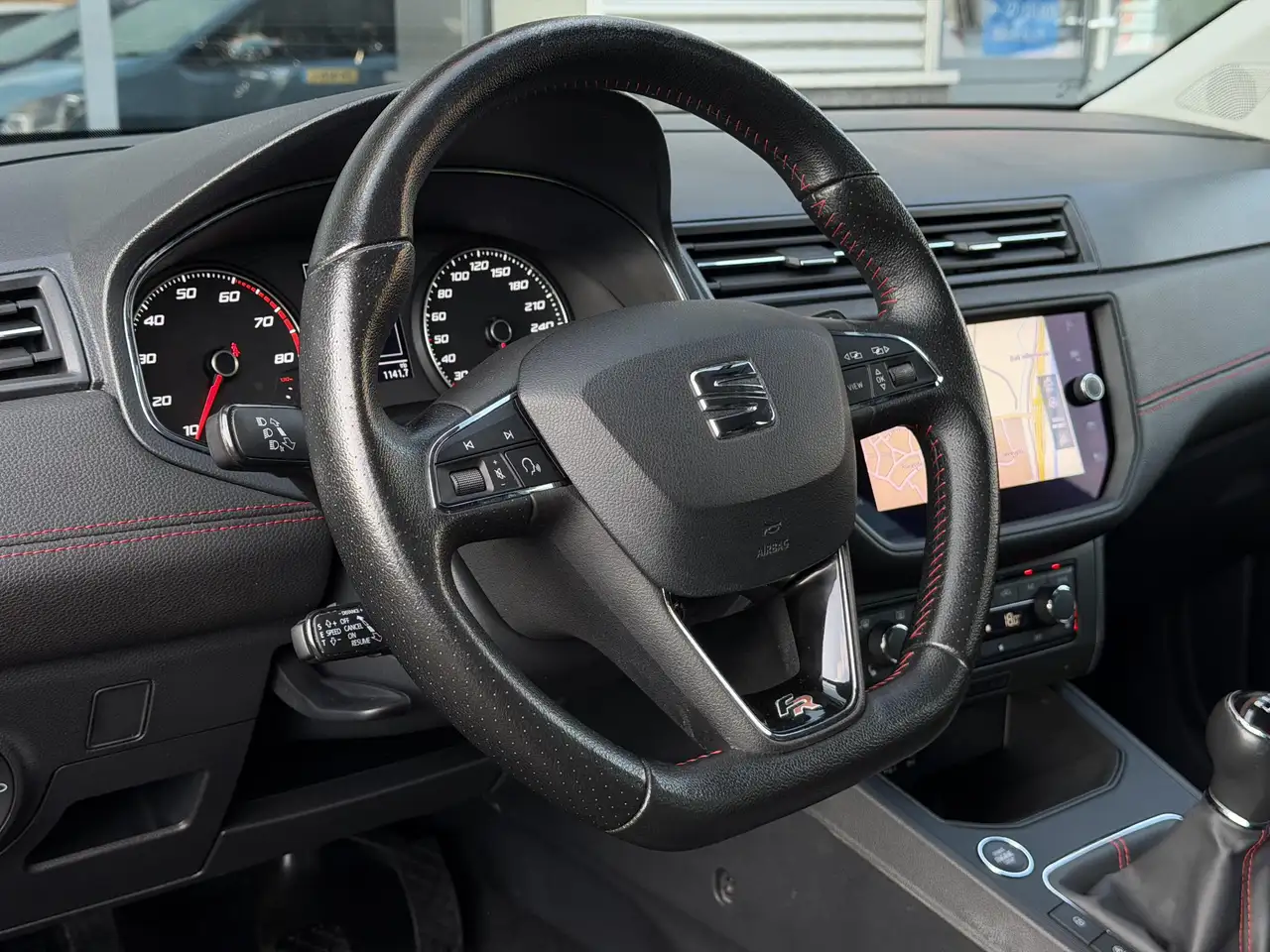 SEAT Ibiza — photo 13 sur 47