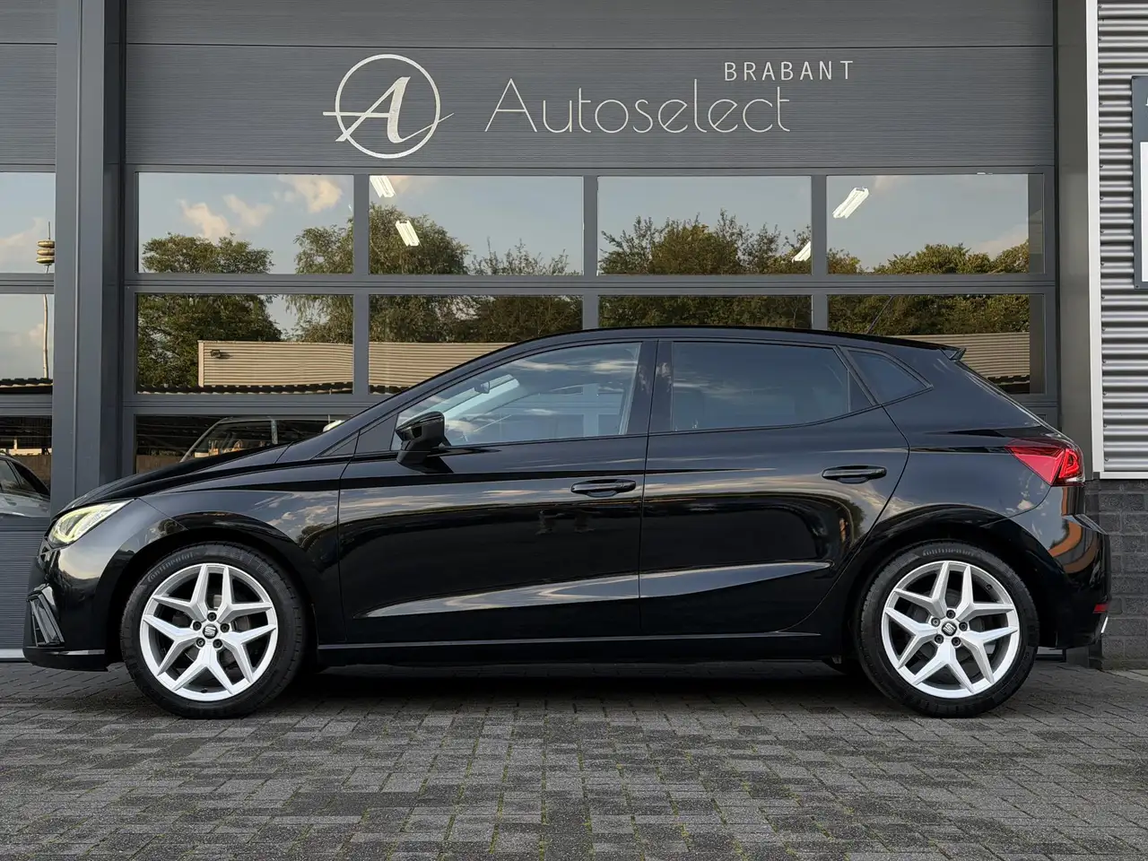 SEAT Ibiza — photo 9 sur 47