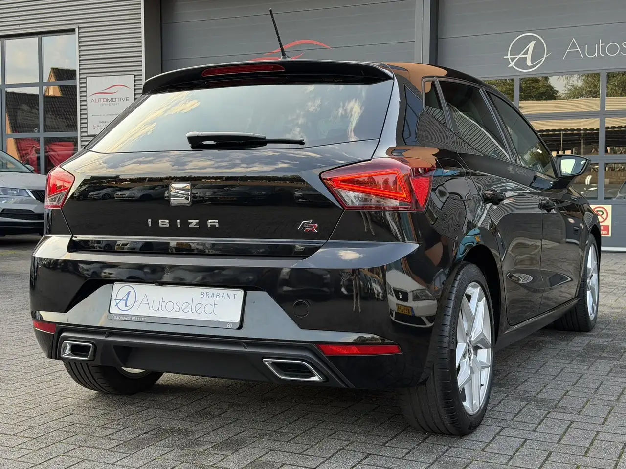 SEAT Ibiza — photo 40 sur 47