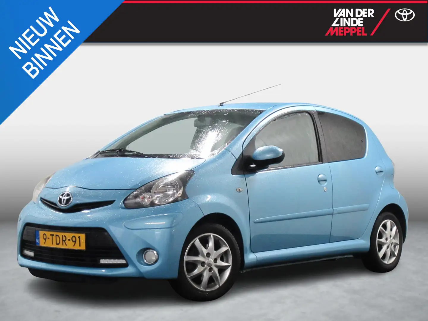 Toyota Aygo 1.0 VVT-i Dynamic Automaat Trekhaak Airco Blauw - 1