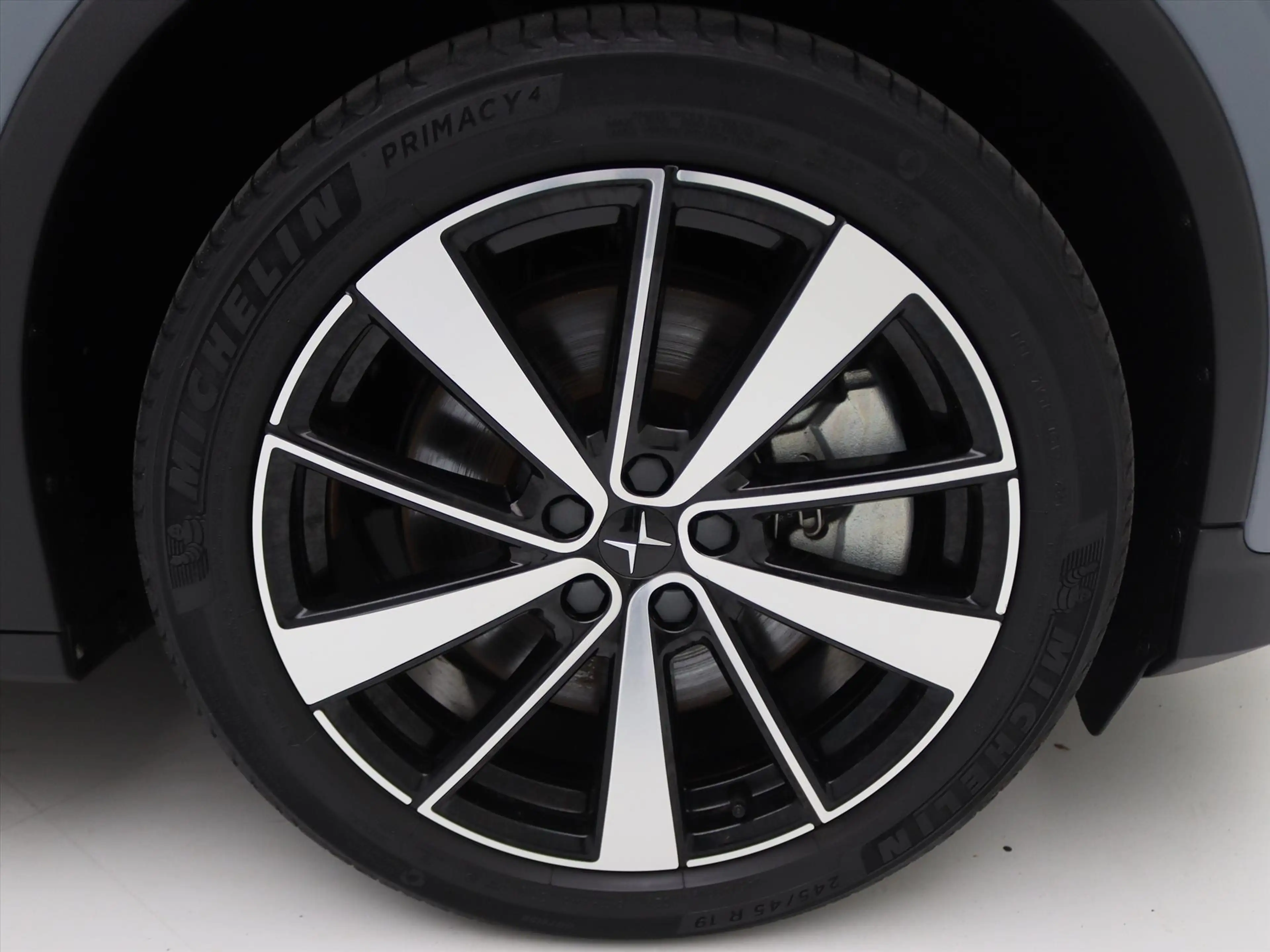 Polestar 2 Standard Range Single Motor 165kW 63kWh 93,02% SoH — photo 10