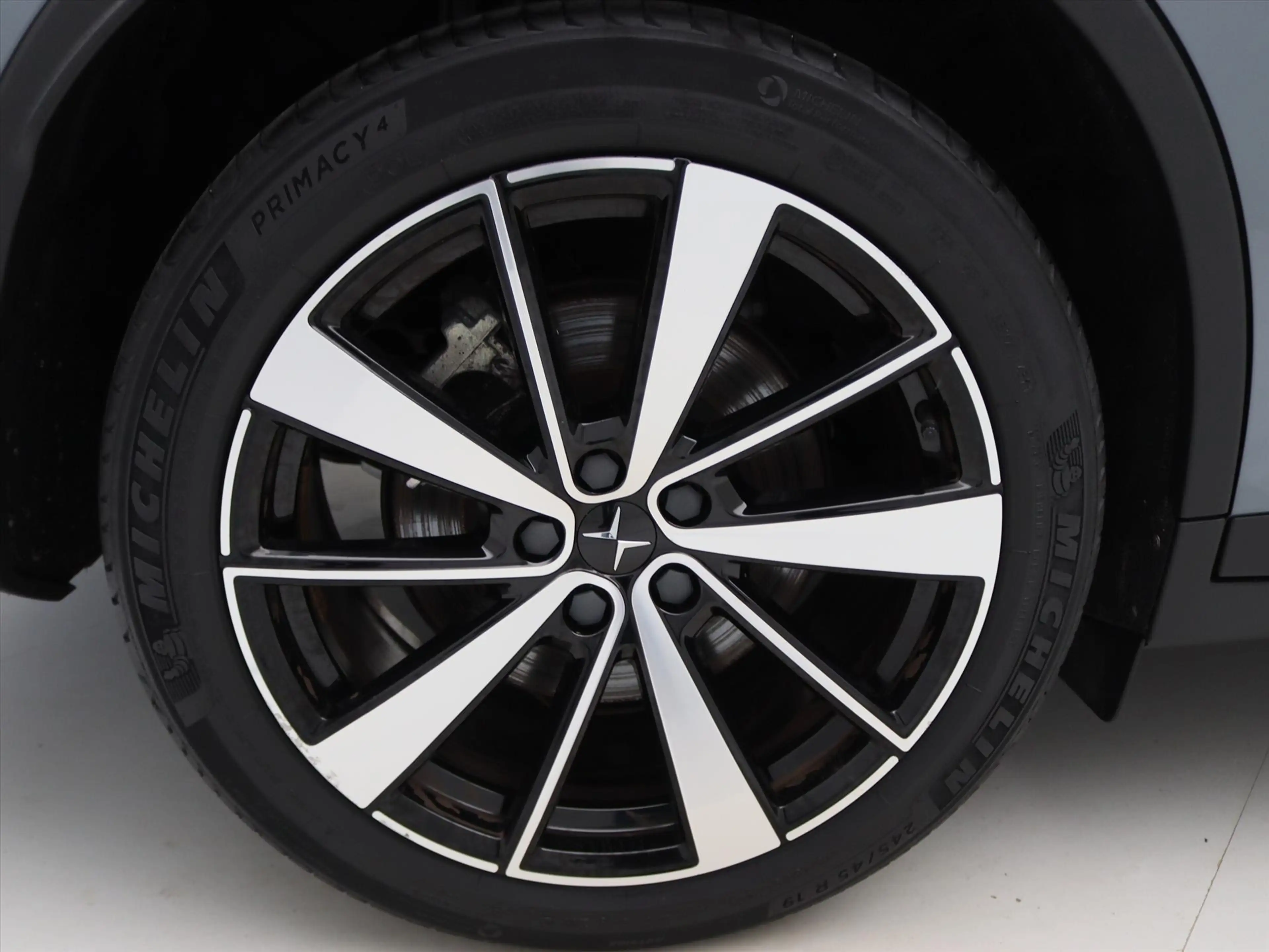 Polestar 2 Standard Range Single Motor 165kW 63kWh 93,02% SoH — photo 9