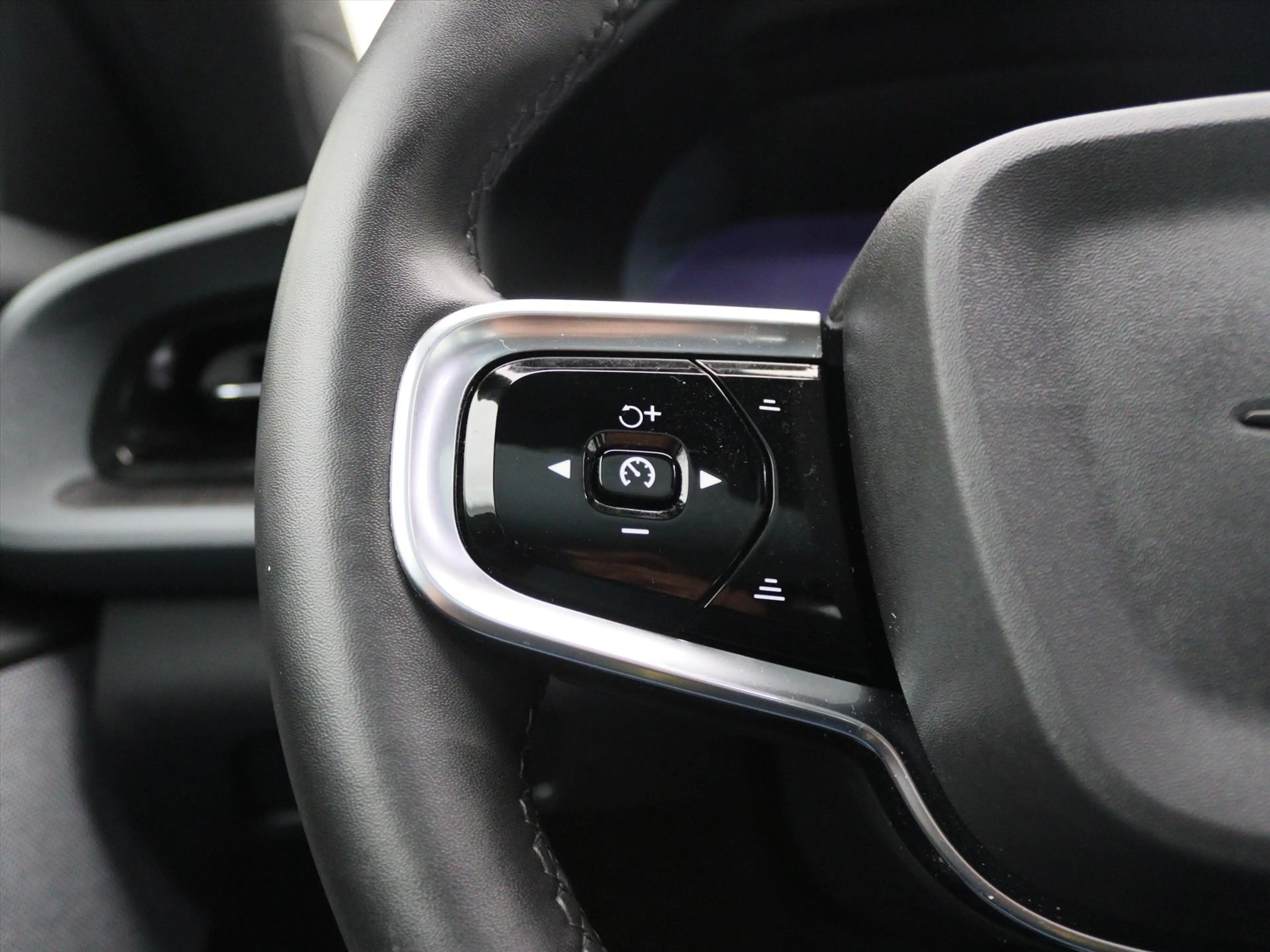 Polestar 2 Standard Range Single Motor 165kW 63kWh 93,02% SoH — photo 22