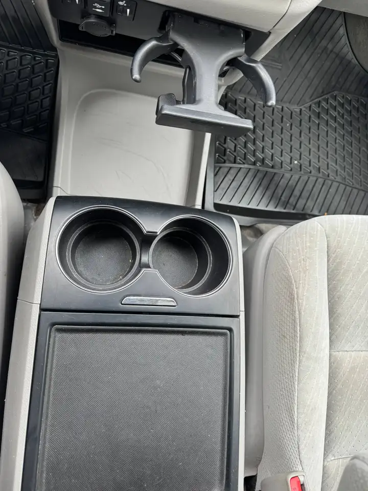 Toyota Sienna снимка Toyota Sienna