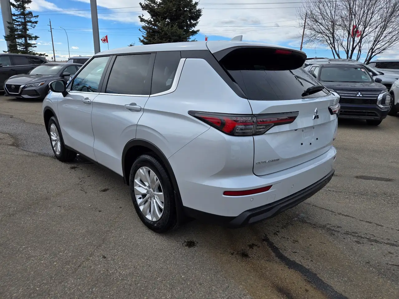 Mitsubishi Outlander снимка Mitsubishi Outlander