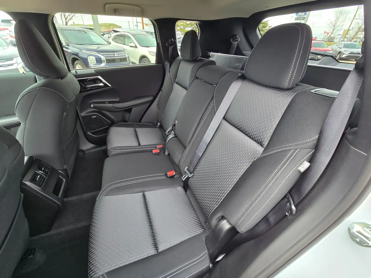 Mitsubishi Outlander снимка Mitsubishi Outlander
