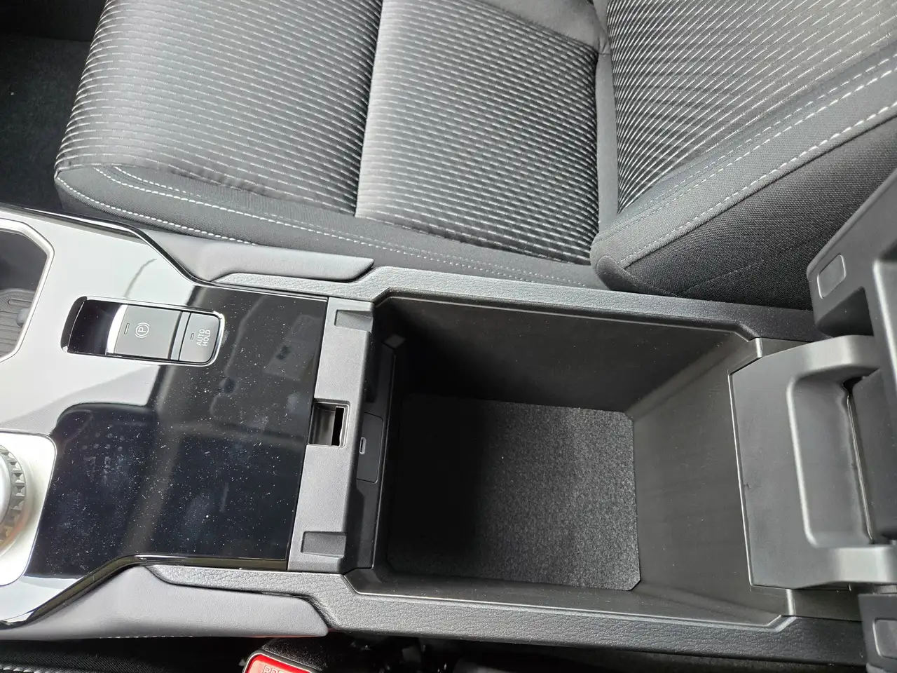 Mitsubishi Outlander снимка Mitsubishi Outlander